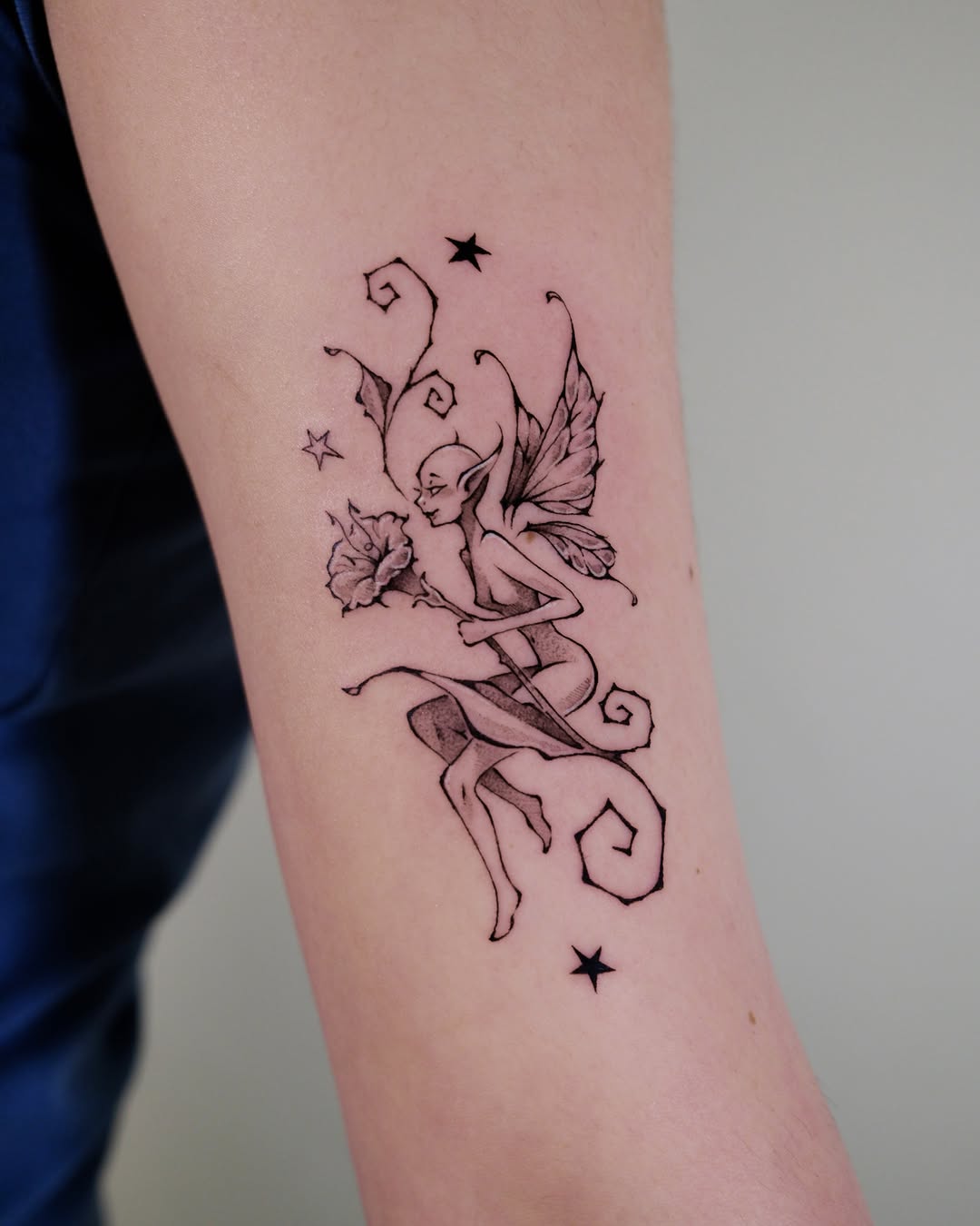 Tattoo by @lunarabbittattoo â fine_line, illustrative