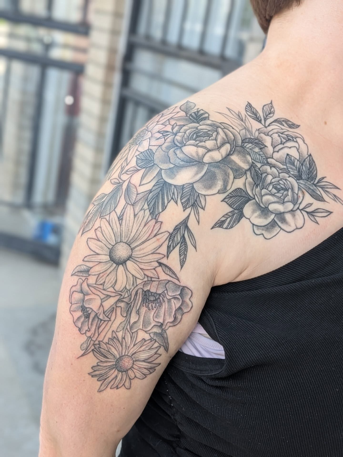 Tattoo by @alyxkopietattoos — black_and_grey
