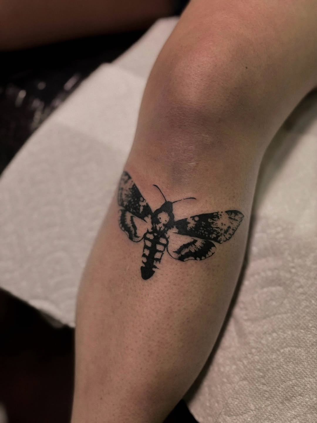 Tattoo by @laikatats — blackwork