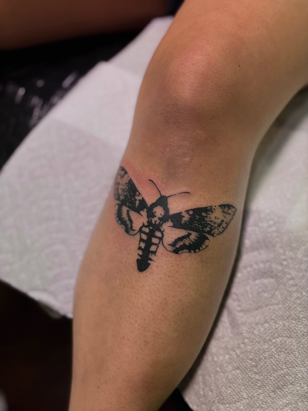 Tattoo by @laikatats — blackwork