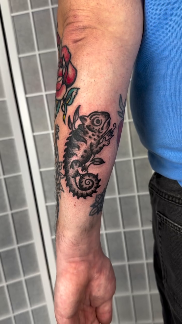 Tattoo by @sadvladink — american_traditional