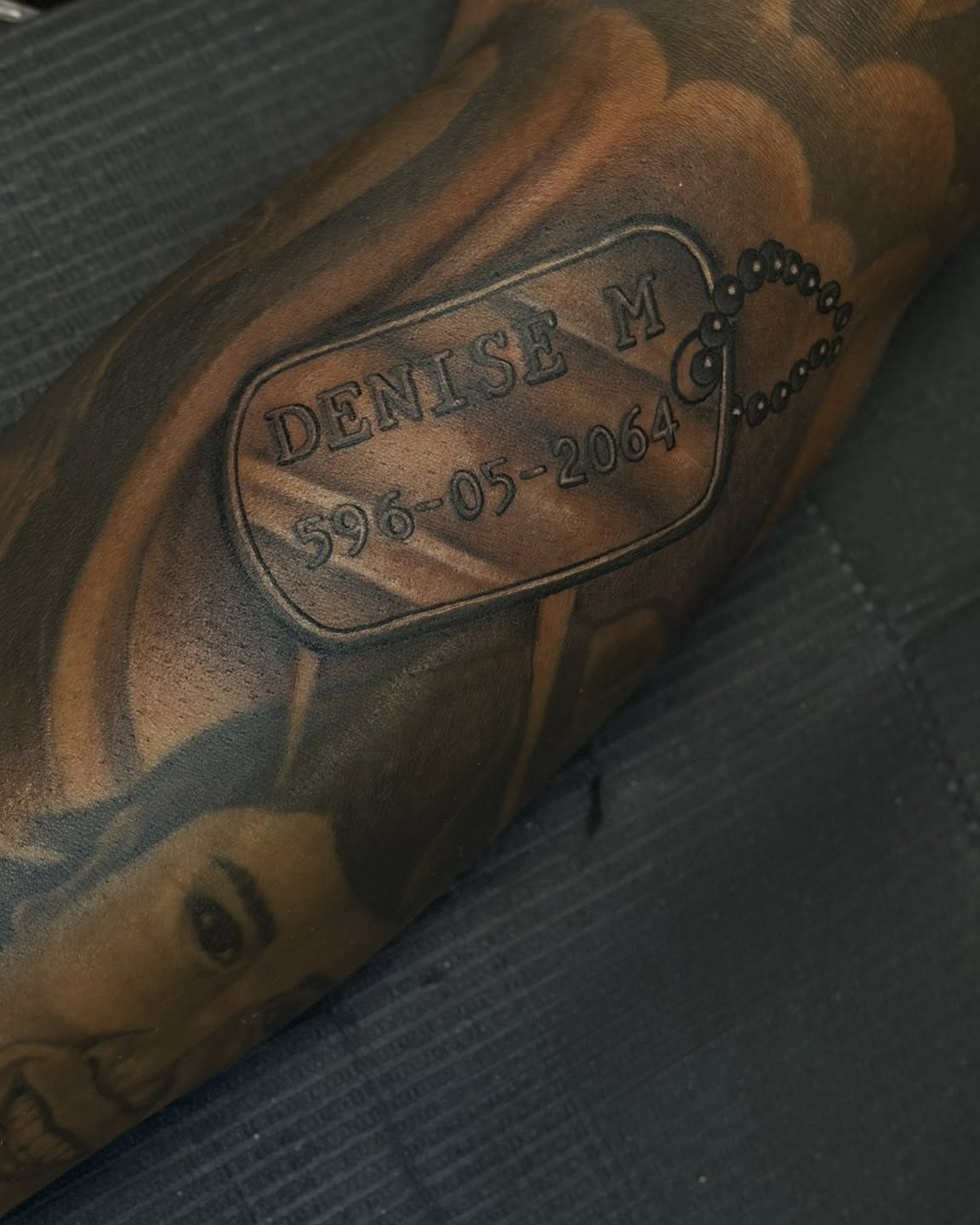 Tattoo by @elgoldoquetatua — realism
