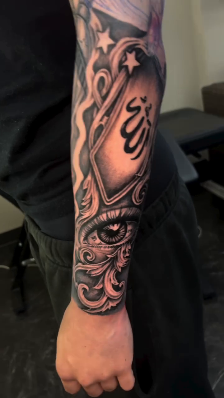 Tattoo by @sheinkd_itt โ black_and_grey, realism