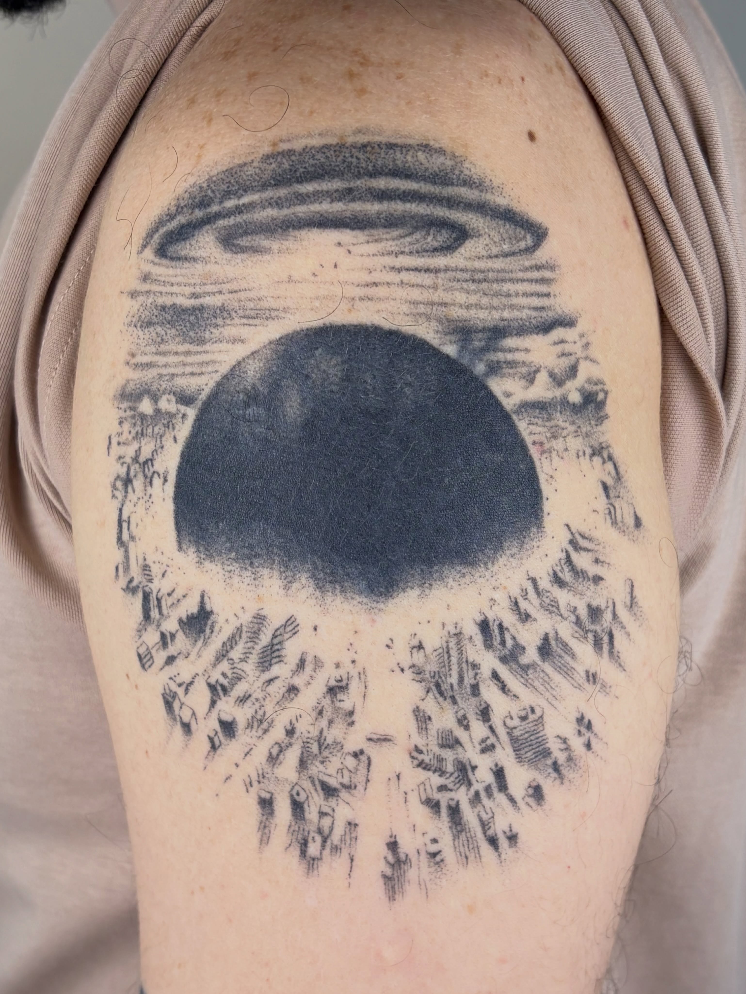 Cityscape realism tattoo on the shoulder by ๐ป๐๐๐๐๐๐๐ โงห*ยฐเฟ