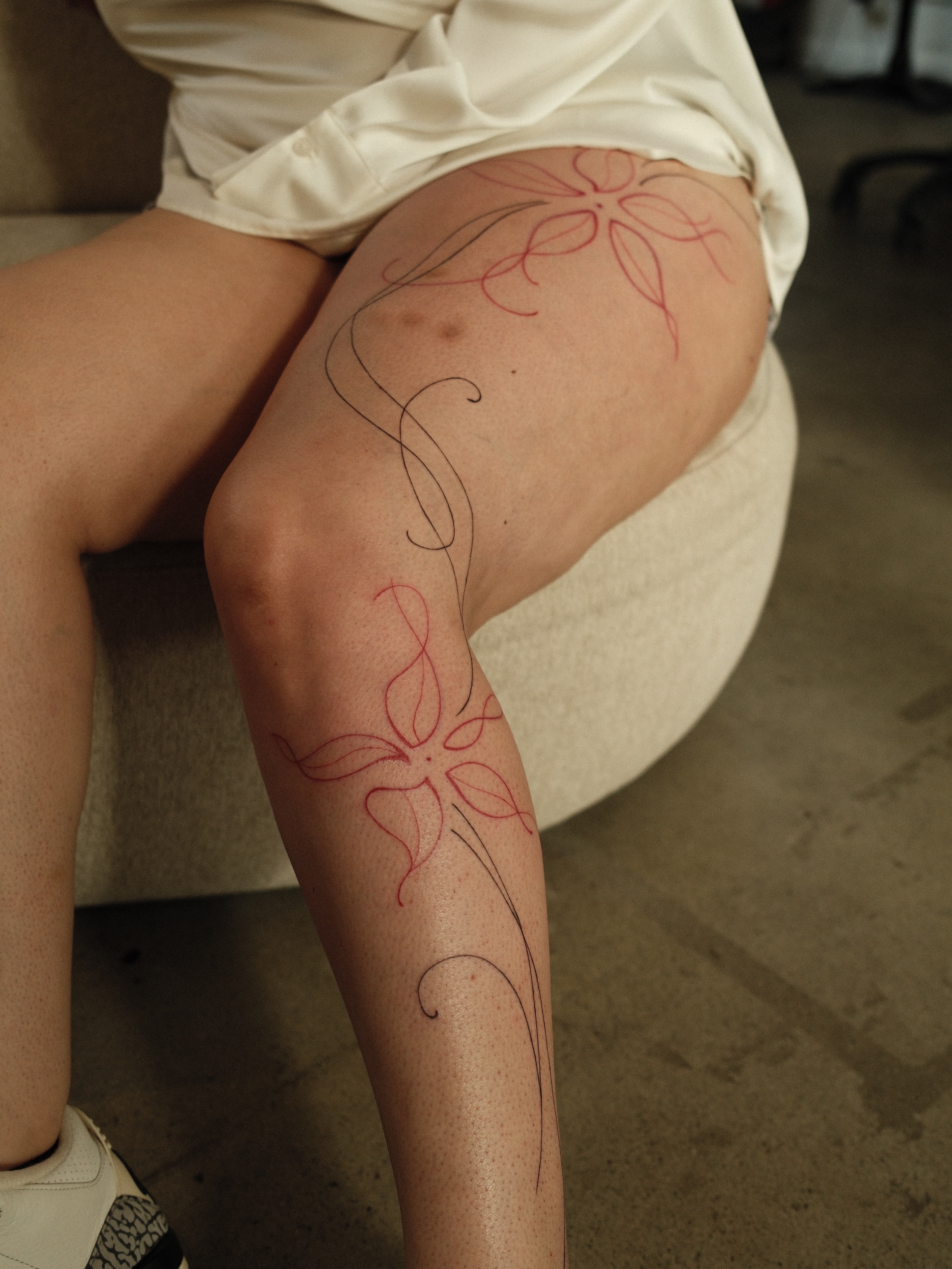 Tattoo by @whoisvtatts — fine_line