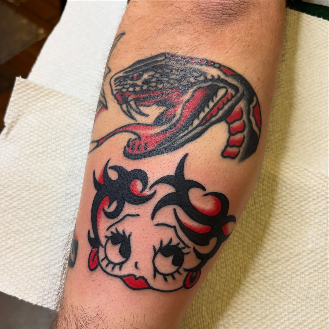 Tattoo by @mishkatraditional — american_traditional, tribal
