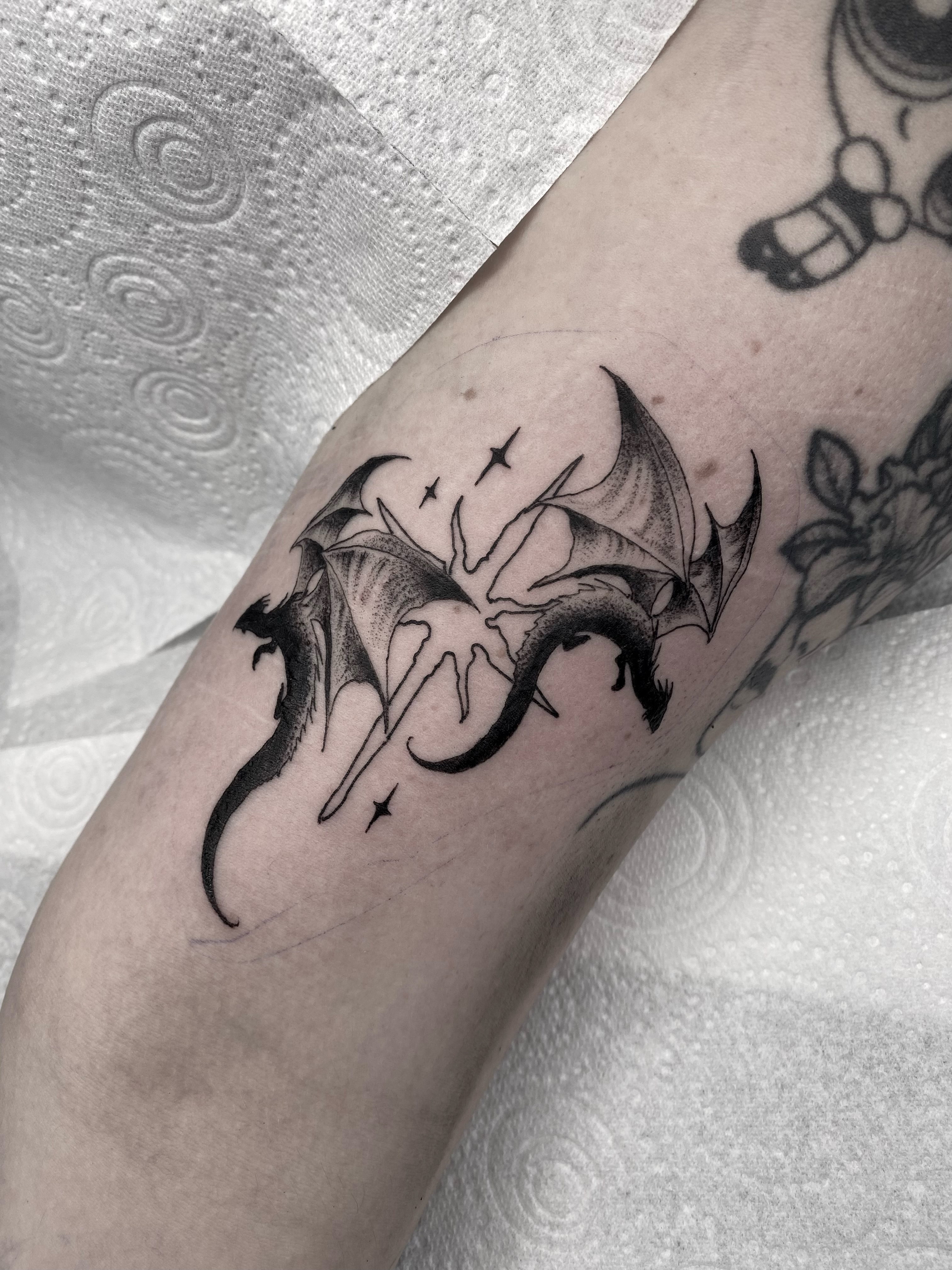 Tattoo by @annaxinks — black_and_grey