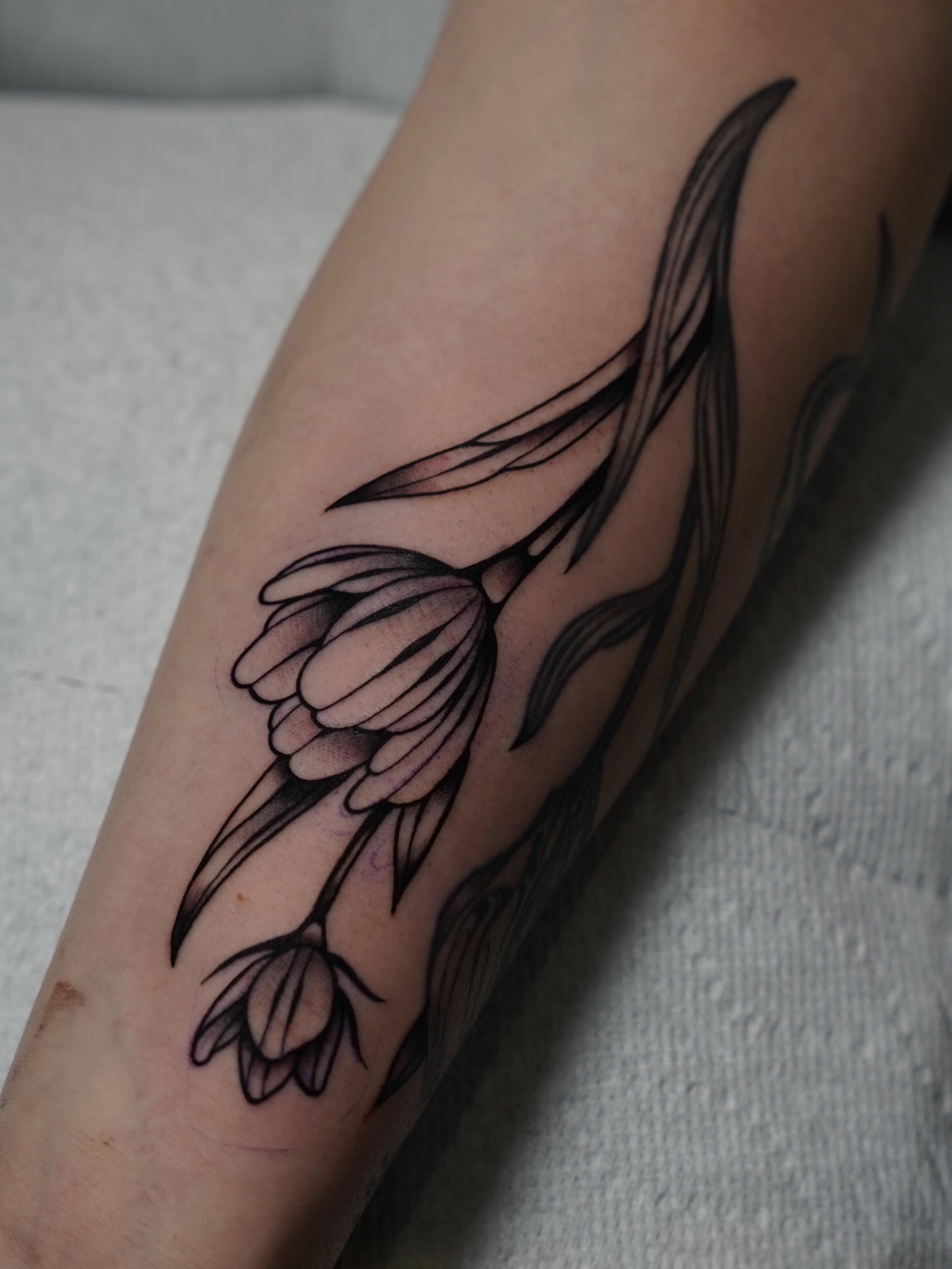 Tattoo by @joana.tattooer — black_and_grey