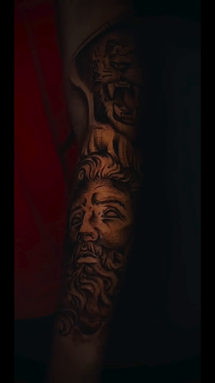 Tattoo by @arrieta.damian_tattoo — realism, black_and_grey