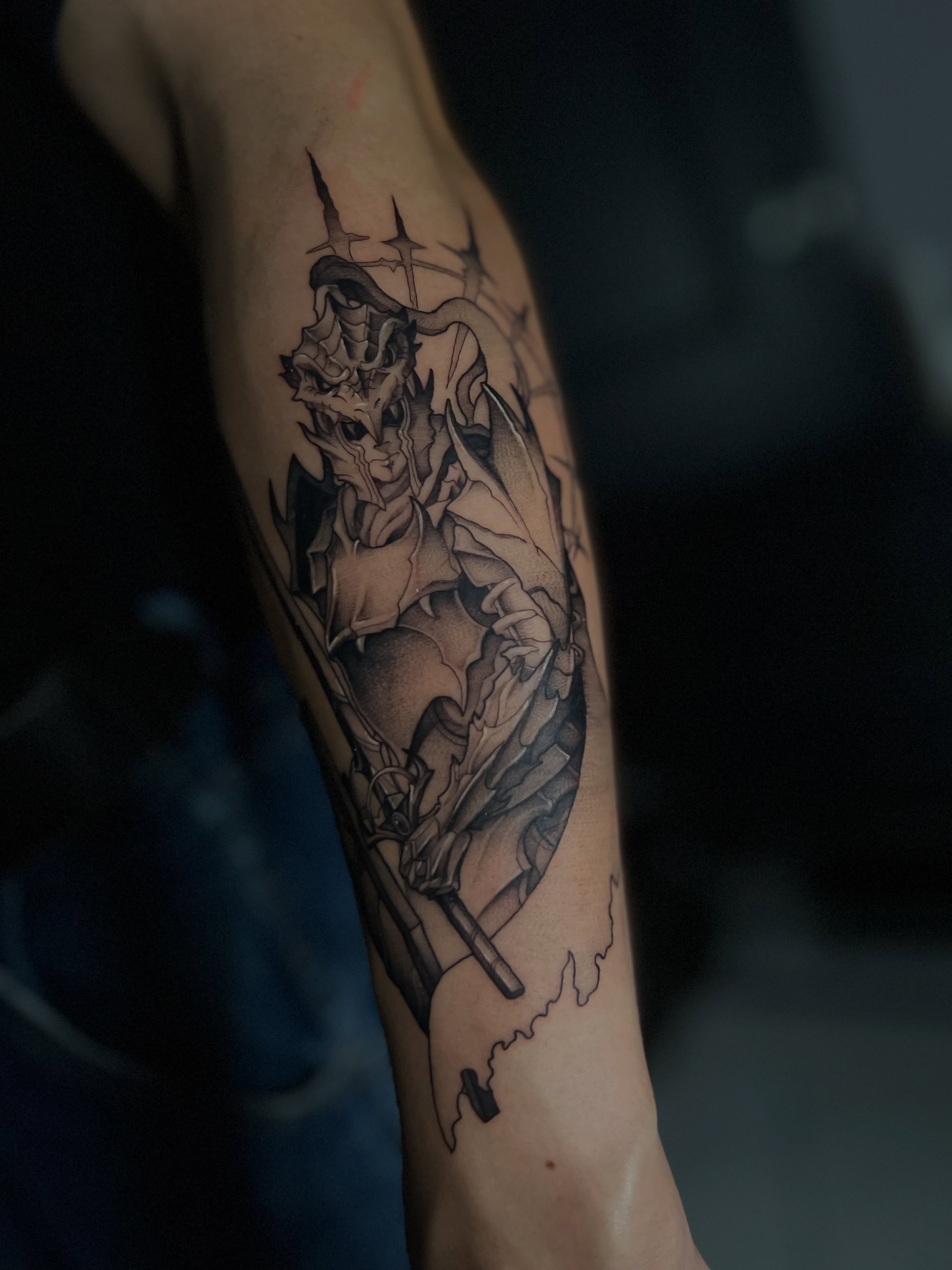 Tattoo by @makoto.tattooarts — black_and_grey, dark_realism