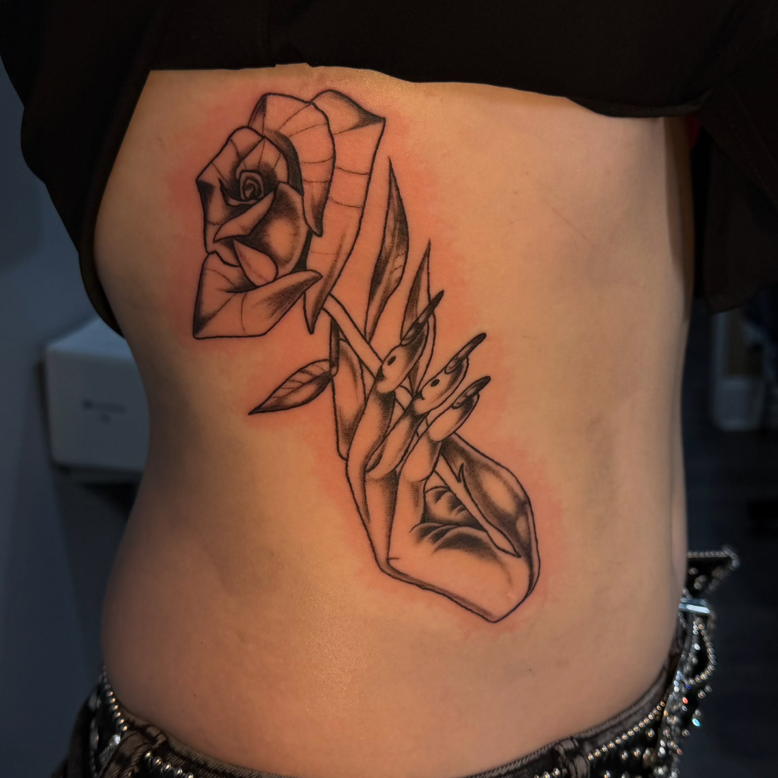 Rose geometric tattoo on the ribs by π©Έβ βοΈ ππππ βοΈ βπ©Έ