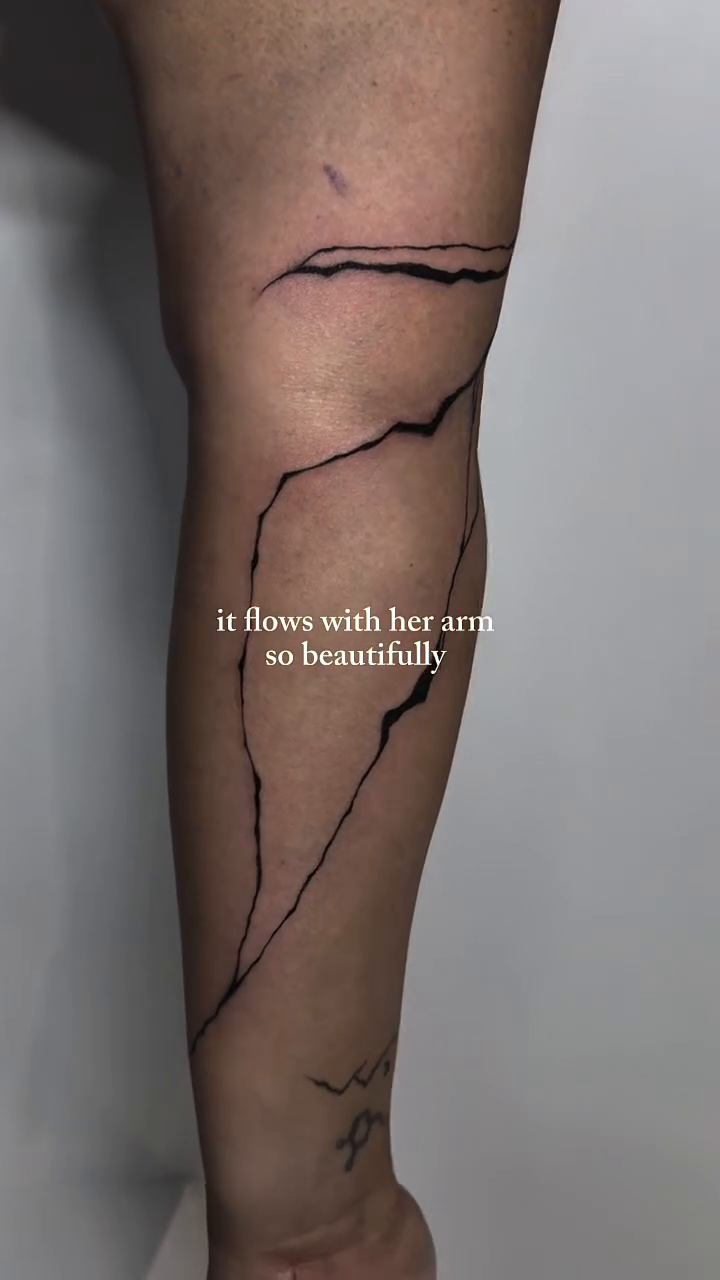 Tattoo by @kaelynreneart — blackwork