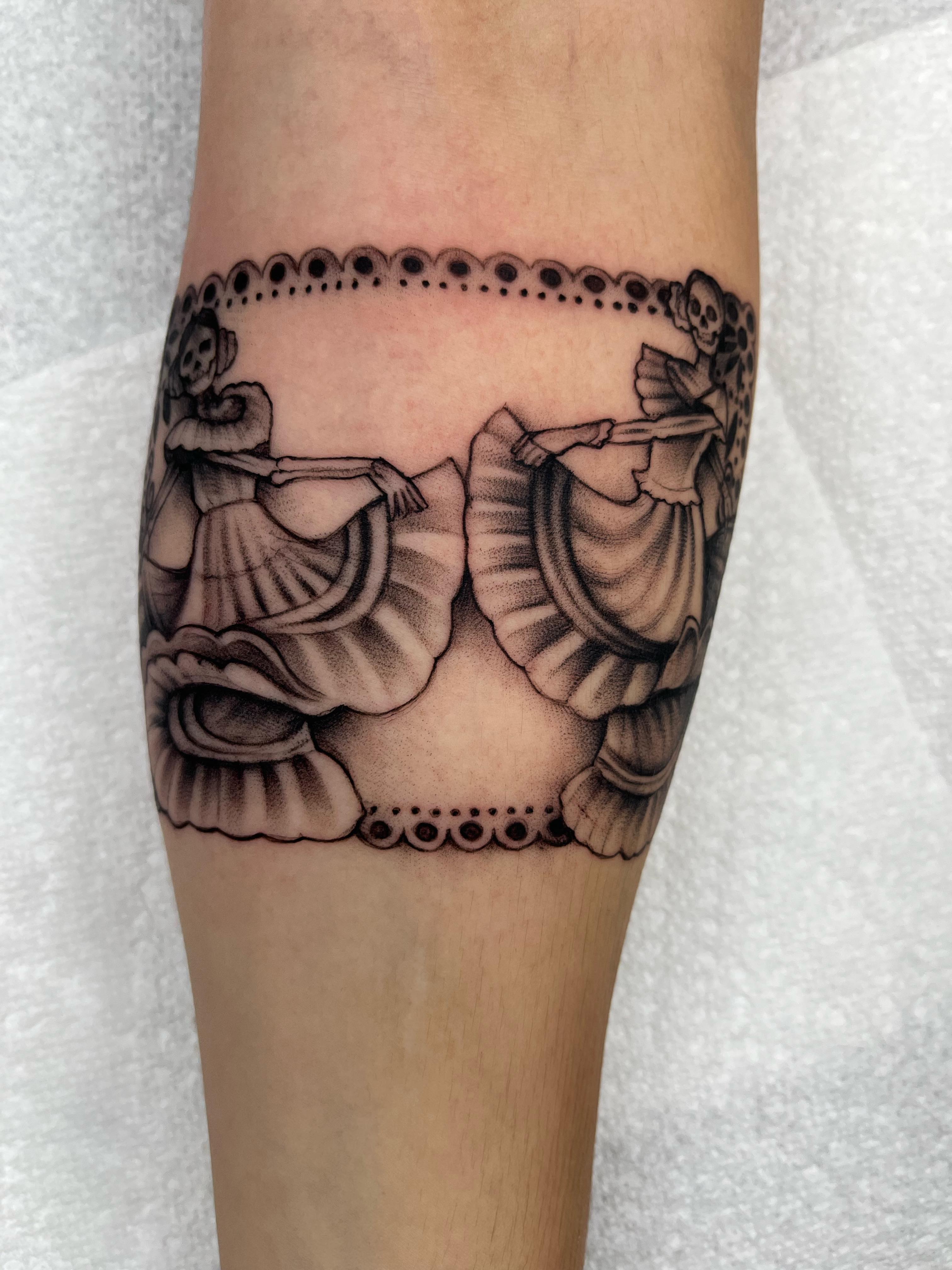 Tattoo by @lrlozano — dotwork, black_and_grey