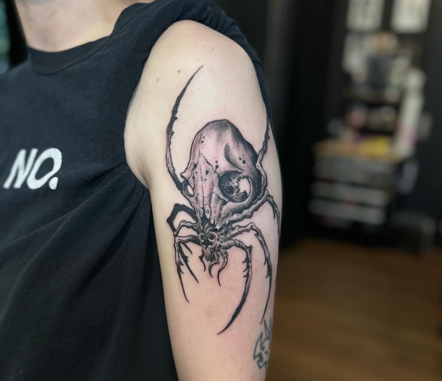 Tattoo by @sezarutattoos — black_and_grey