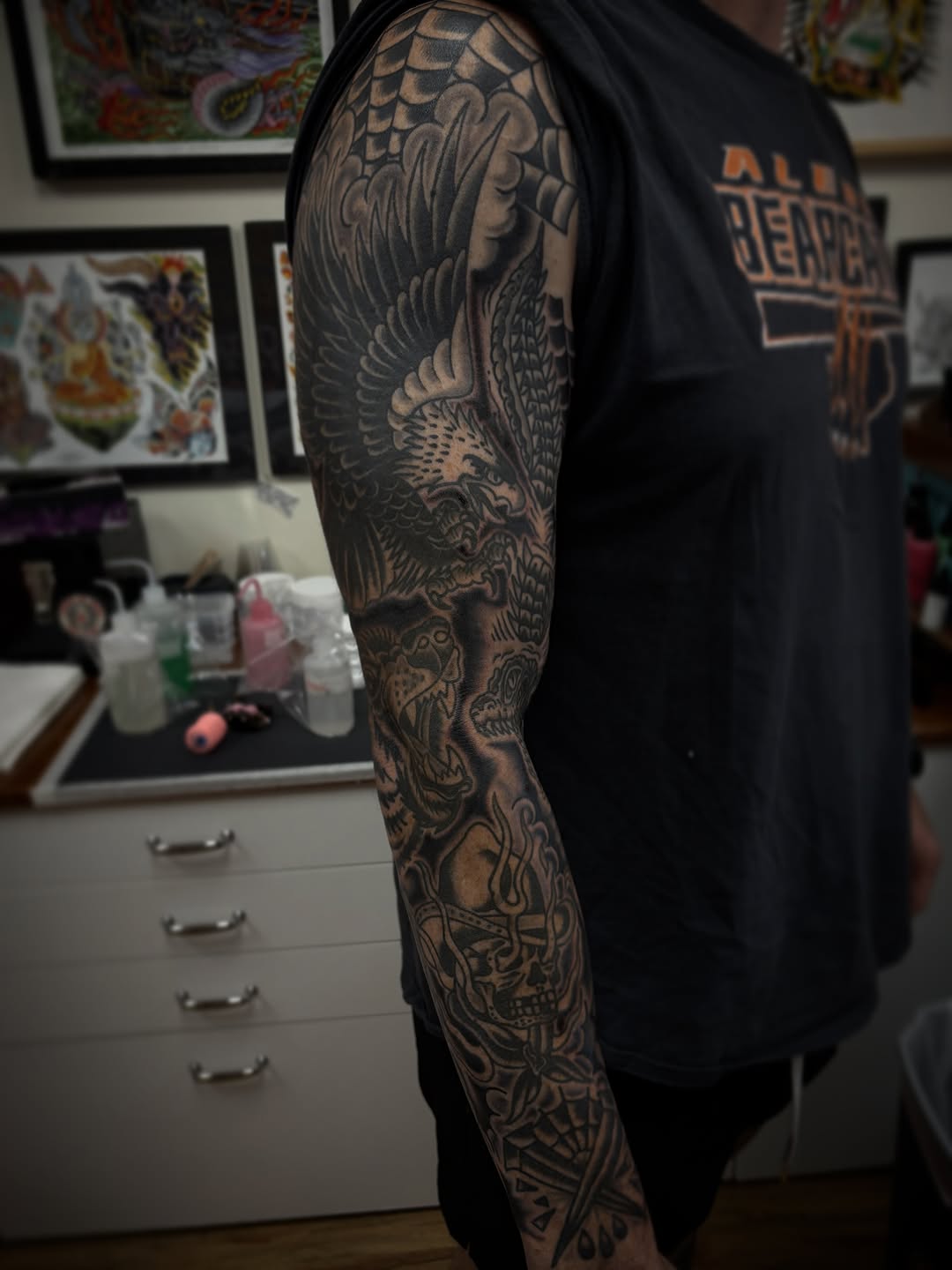 Tattoo by @losgonzaleztattoo — black_and_grey, realism
