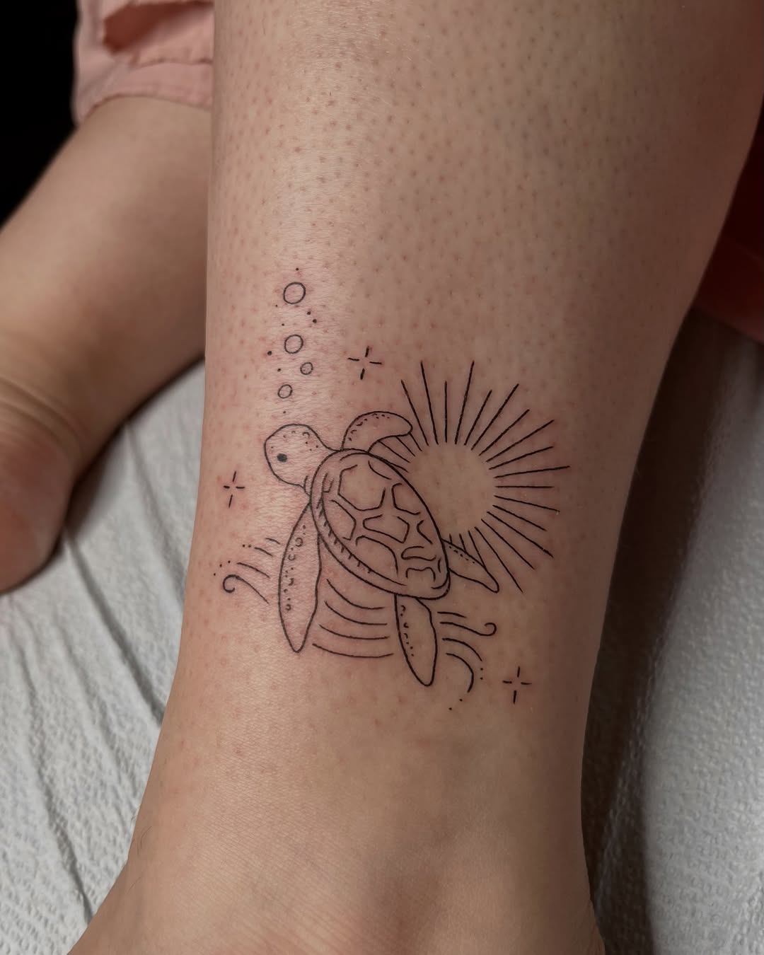 Tattoo by @carrotstabz — fine_line, minimalist