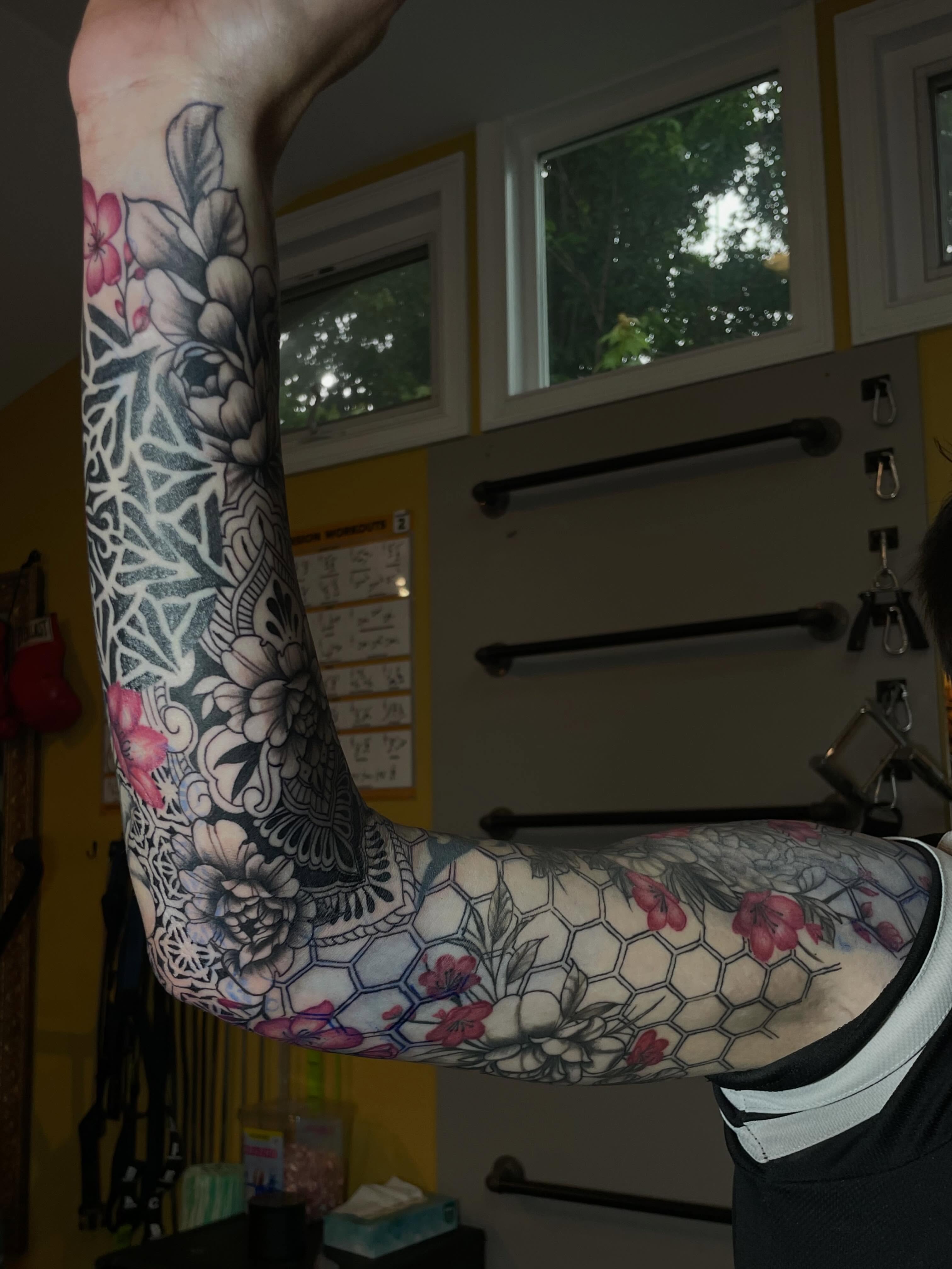 Tattoo by @lj._tattoos — black_and_grey, geometric
