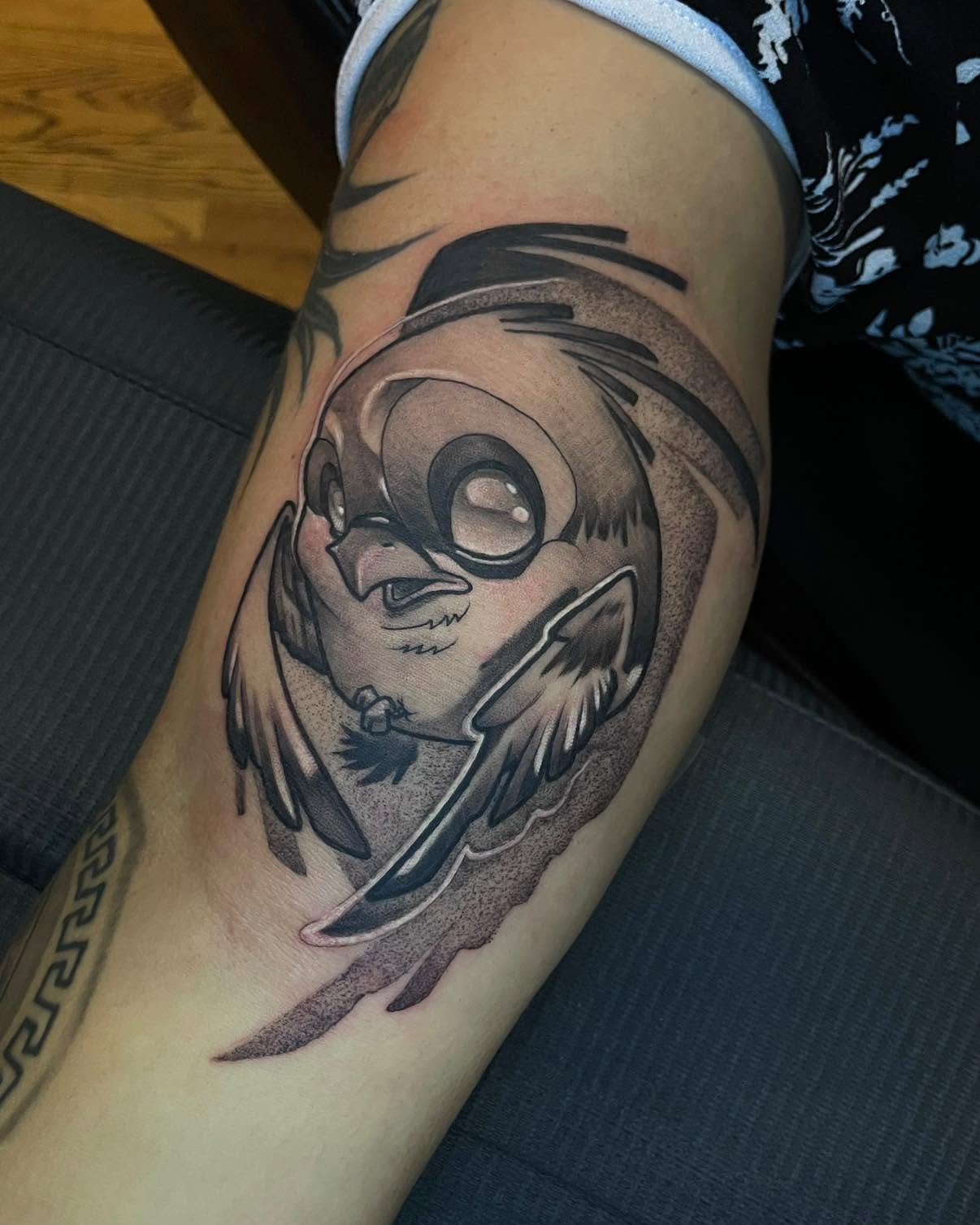 Tattoo by @elgoldoquetatua — black_and_grey