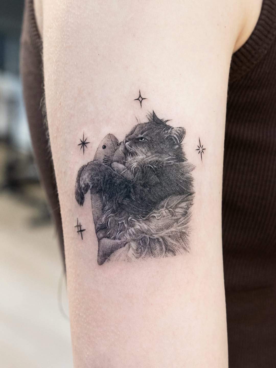 Tattoo by @zeeyo_tattoo — realism, dotwork