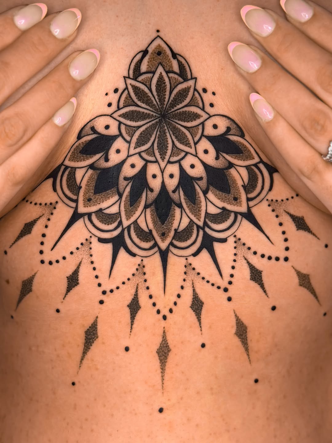 Tattoo by @devxruiz — geometric, dotwork