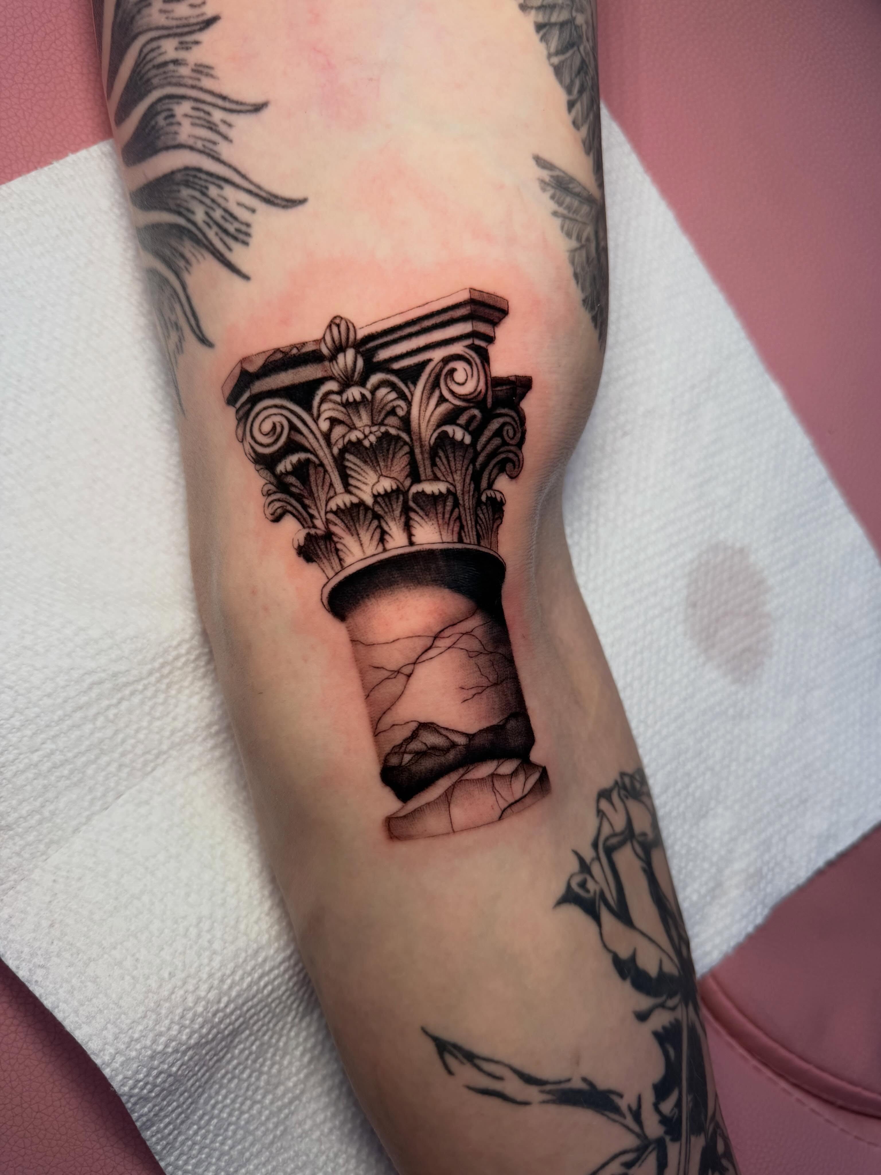 Tattoo by @gabsthegeminii โ black_and_grey