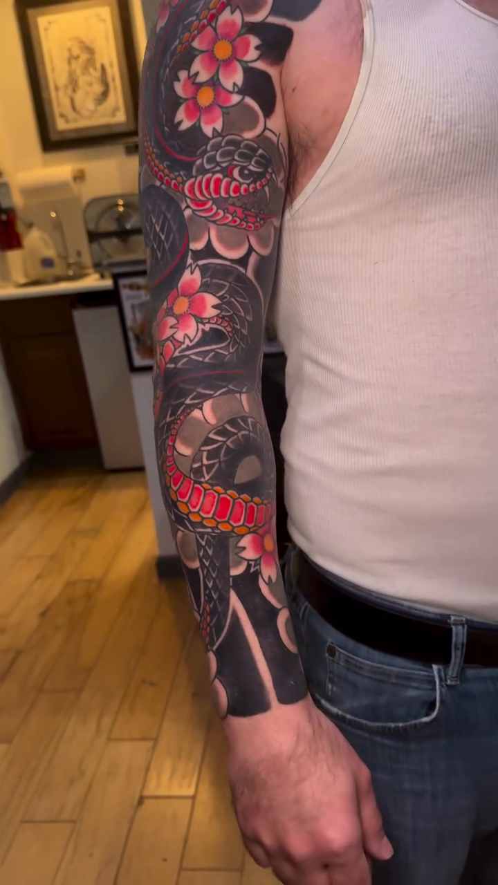 Tattoo by @davidgraytattoo — japanese_irezumi, blackwork