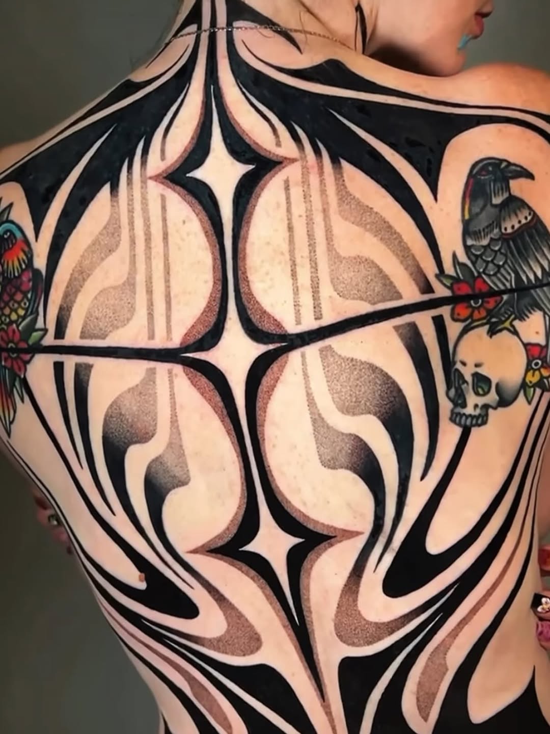 Tattoo by @katnoirink — blackwork, dotwork