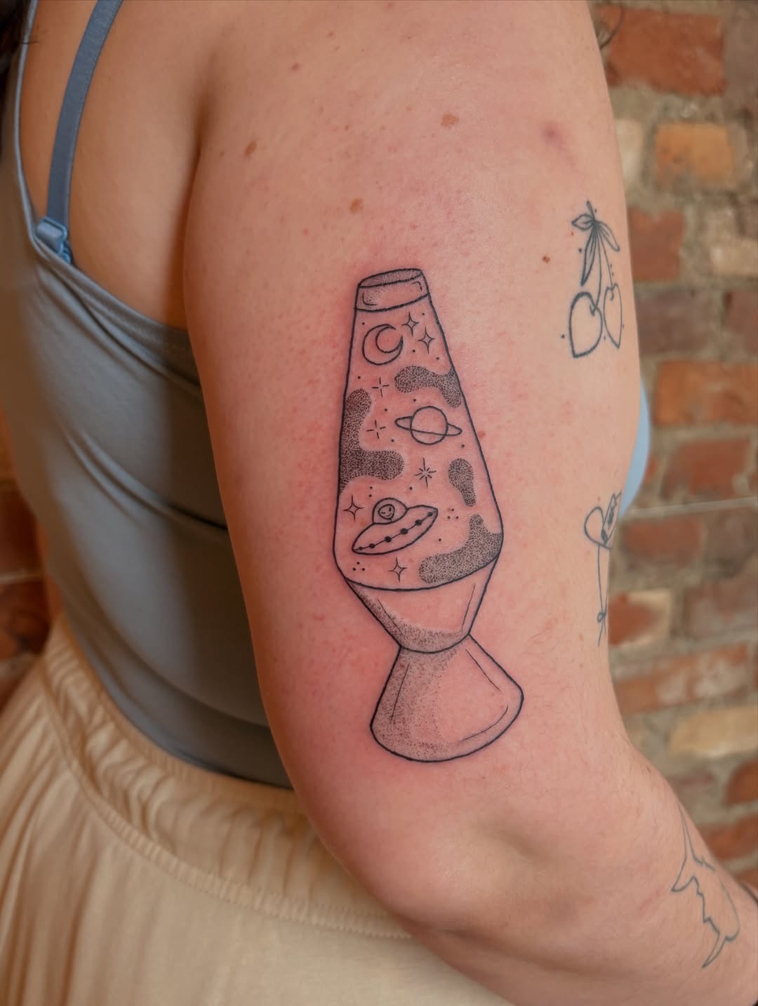 Tattoo by @jenozart — fine_line, dotwork