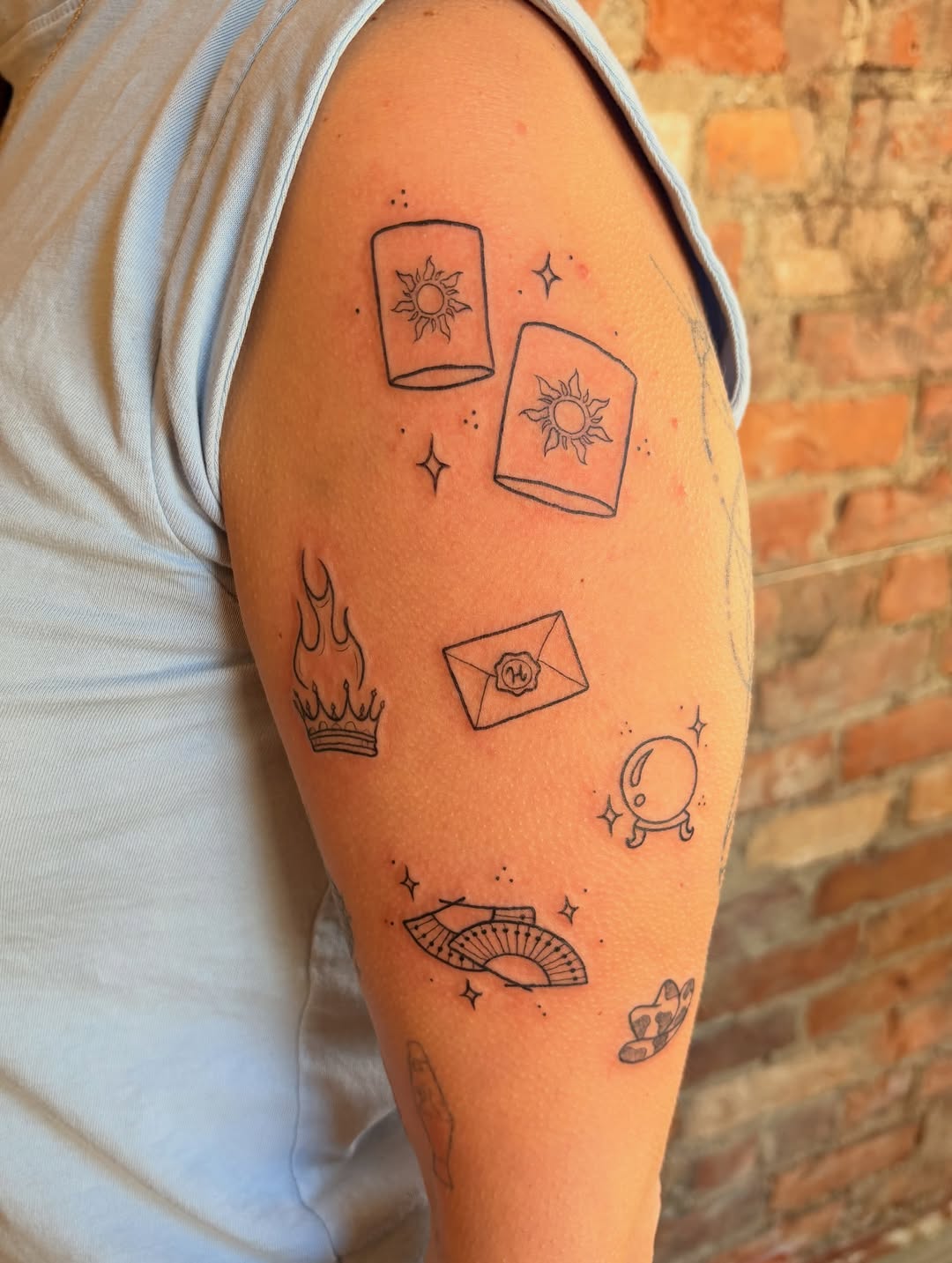 Tattoo by @jenozart — fine_line, minimalist
