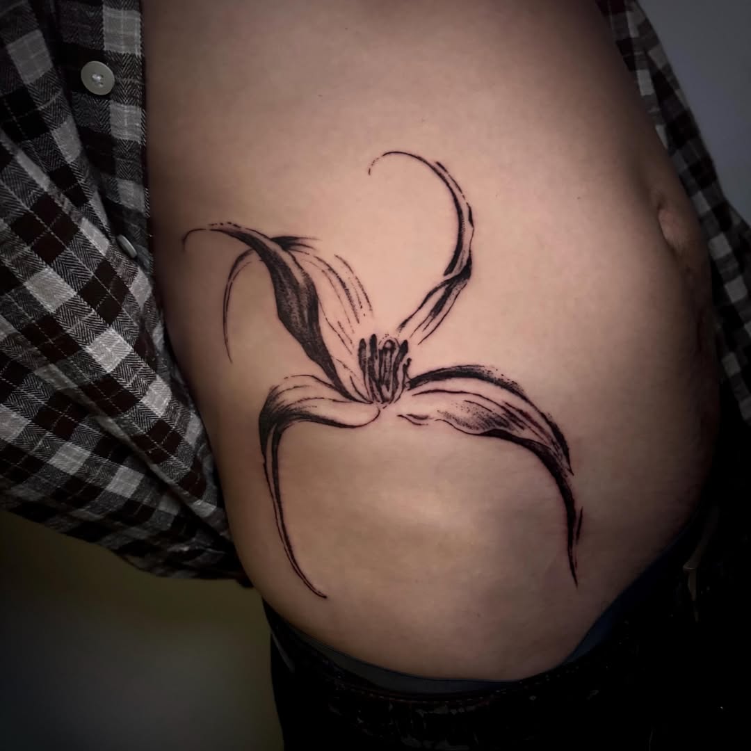 Tattoo by @unknownliquids — black_and_grey