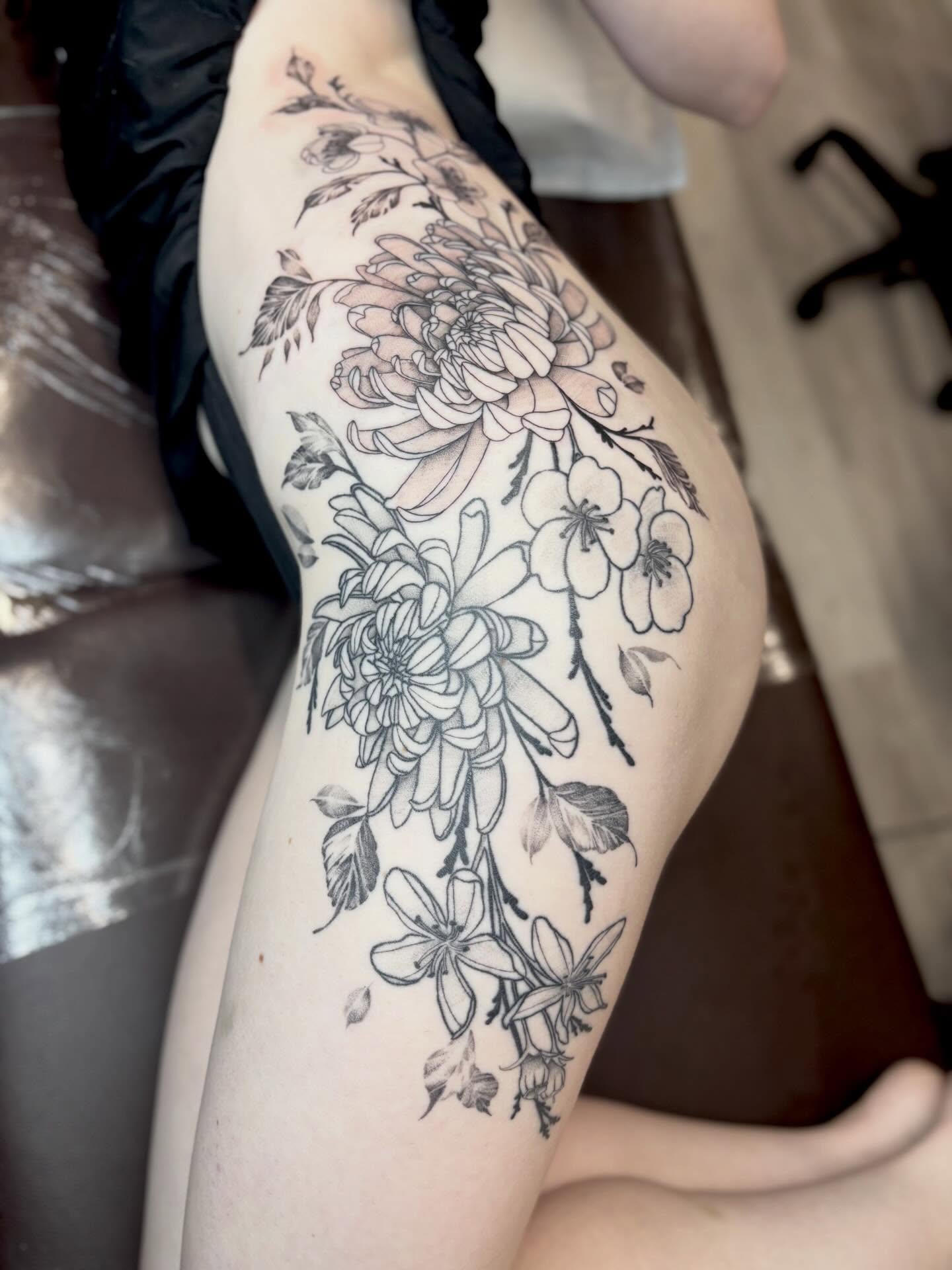 Tattoo by @cold.feet.ttt β black_and_grey