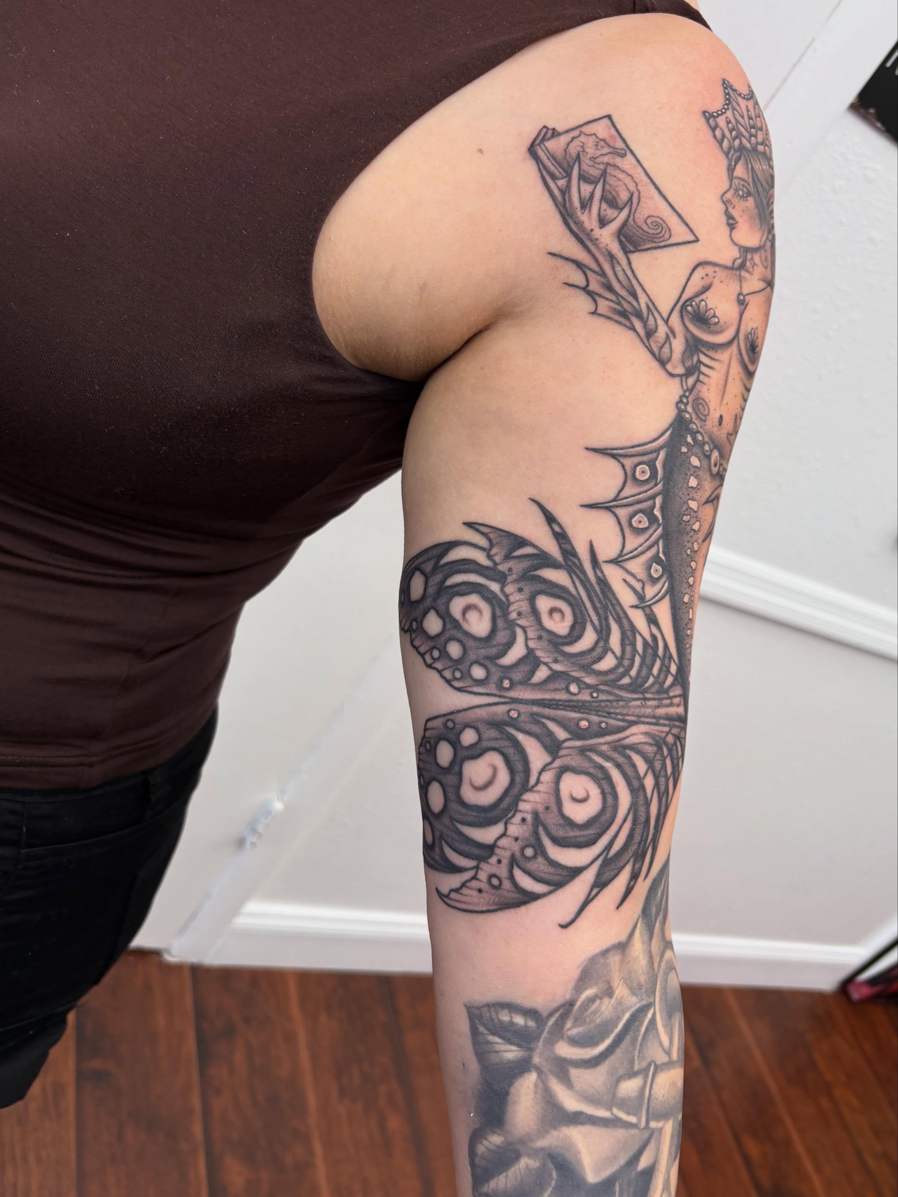 Tattoo by @skyecaliforniaink — black_and_grey, geometric