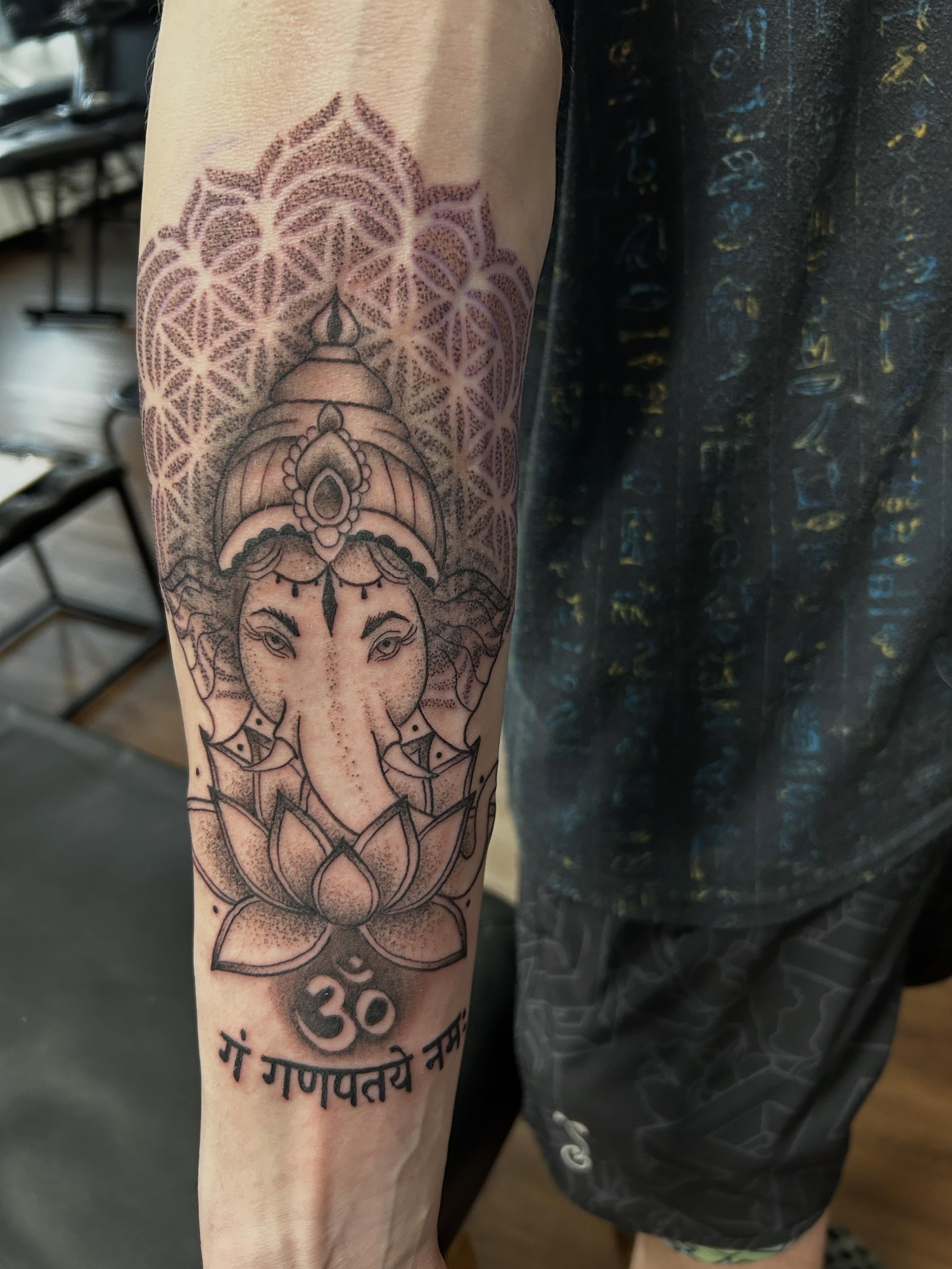 Tattoo by @kattoo_tattoo_ — dotwork, black_and_grey