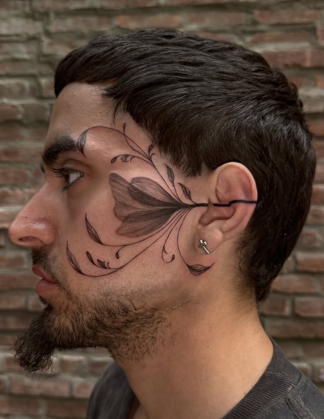 Flower and vines blackwork tattoo on the head by Ivy🌱, New York, New York