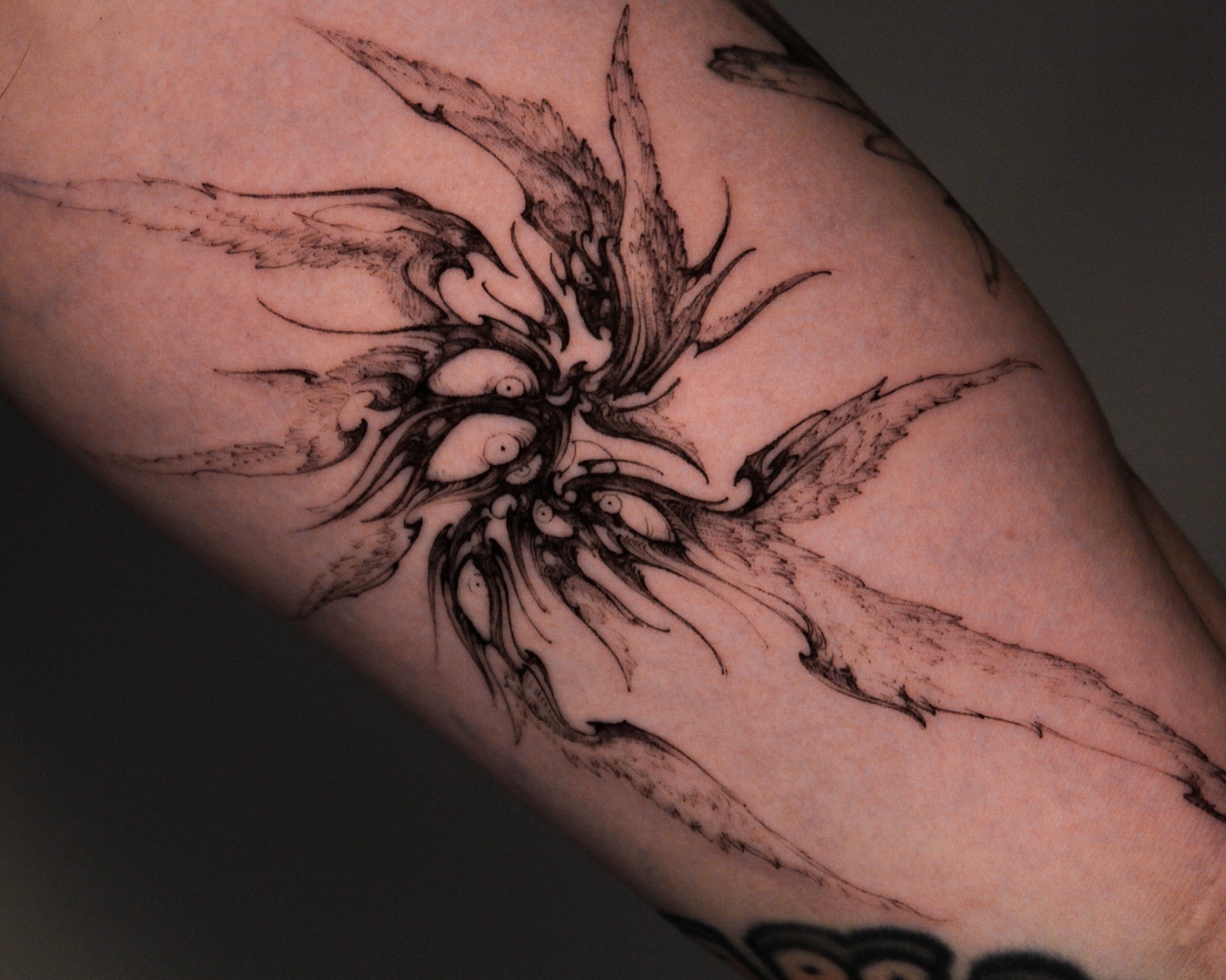 Tattoo by @hynngloomy — black_and_grey, dotwork