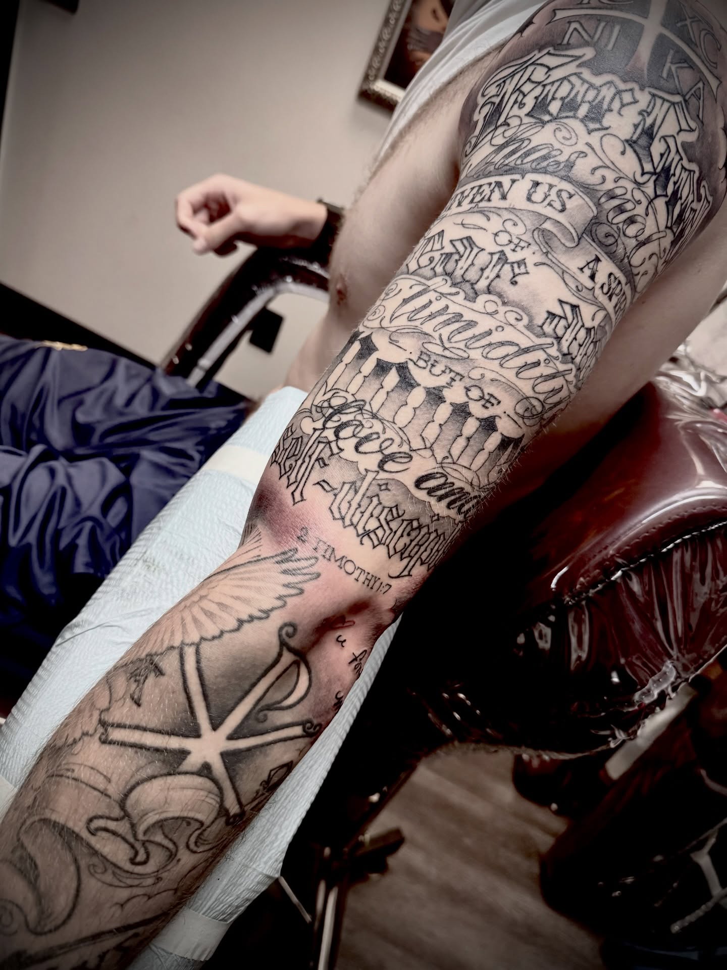 Tattoo by @vanisorr — black_and_grey