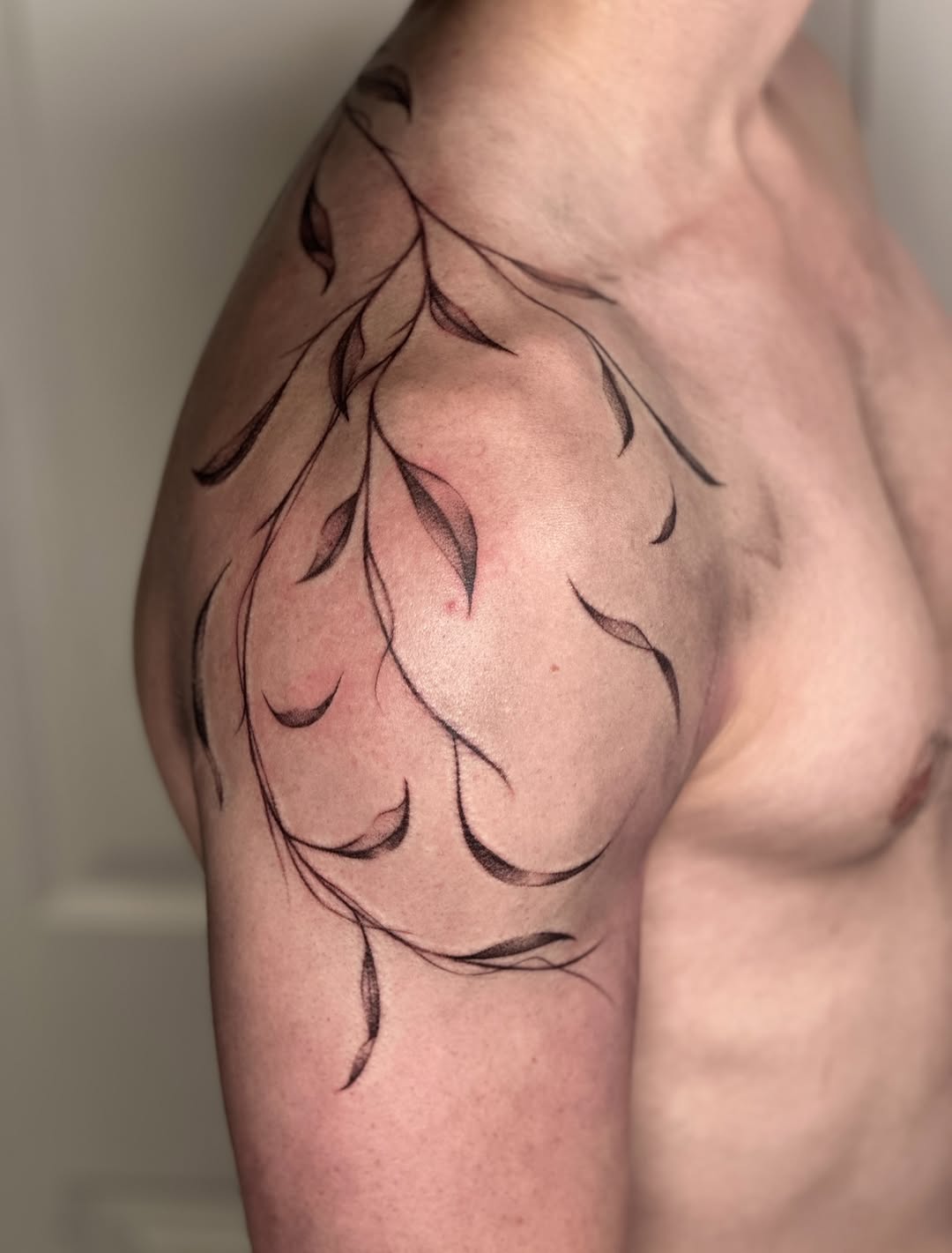 Tattoo by @nicolettemadlyne — fine_line, black_and_grey