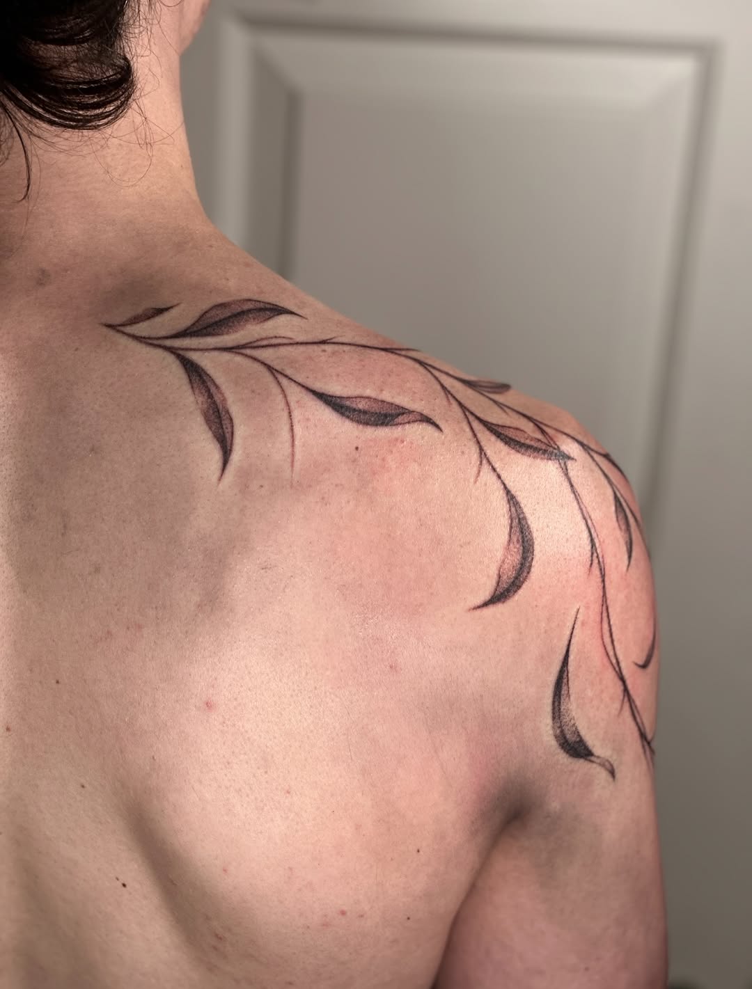 Tattoo by @nicolettemadlyne — fine_line, black_and_grey