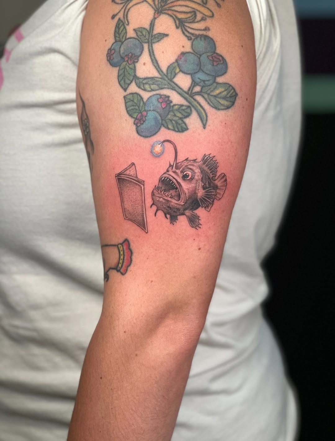Tattoo by @nicolettemadlyne — black_and_grey, realism