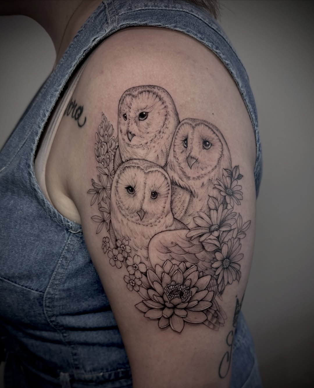 Owls and flowers realism tattoo on the shoulder by Tattoos by Robyn Pallotta, Austin, Texas