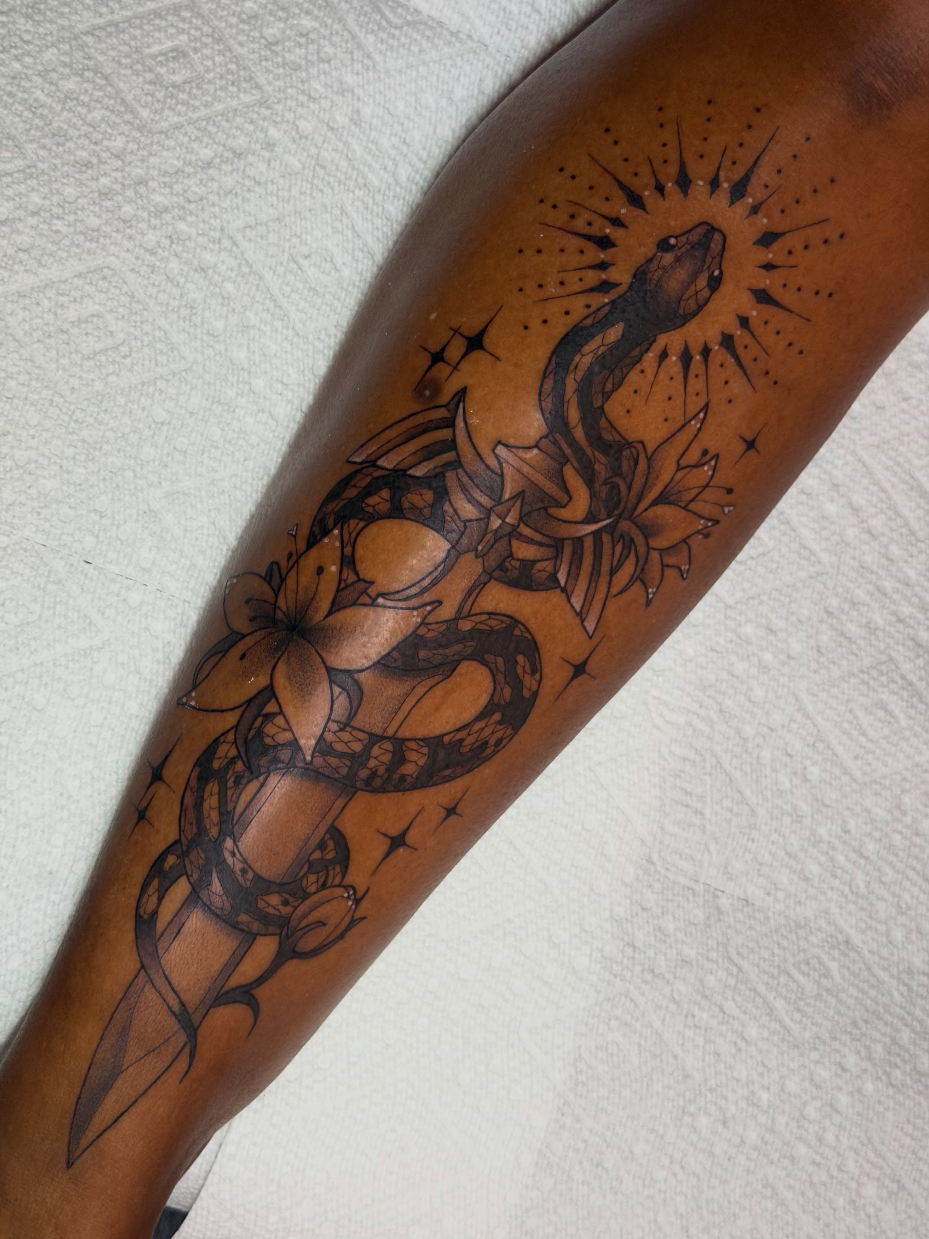 Tattoo by @tattygnatty — black_and_grey