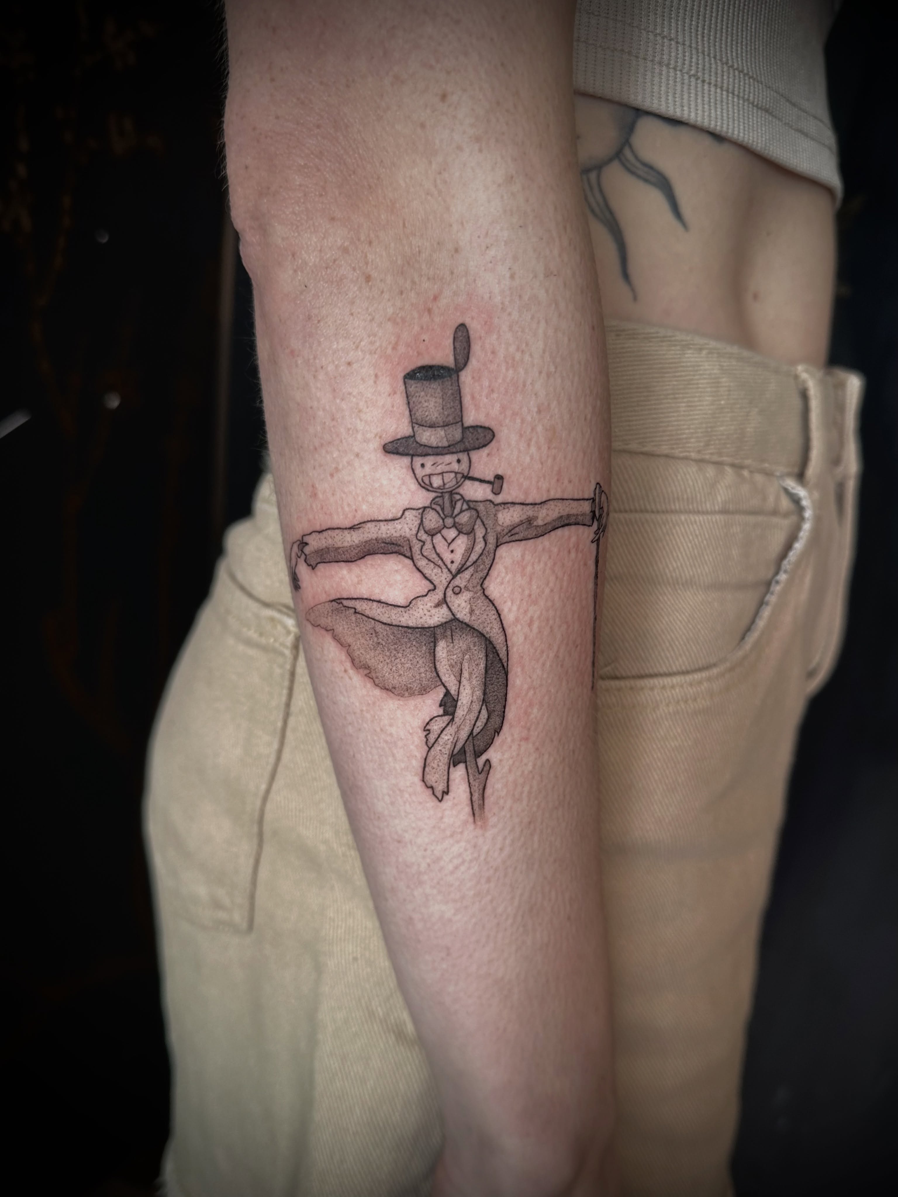 Tattoo by @cece.inks — black_and_grey