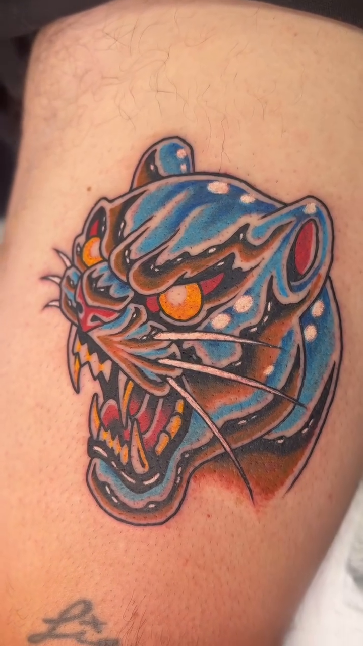 Tattoo by @tshawrk β neo_traditional
