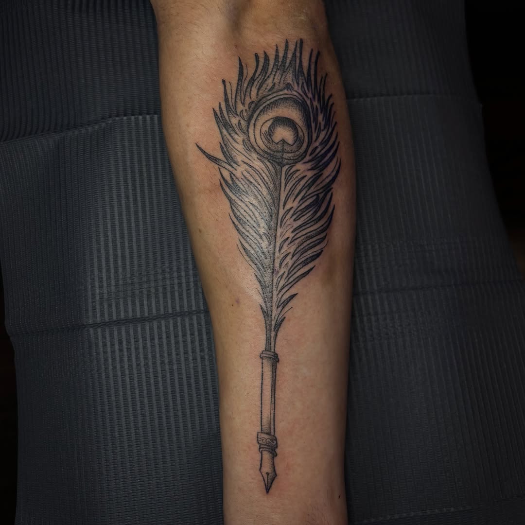 Tattoo by @tattoosbysamira β black_and_grey