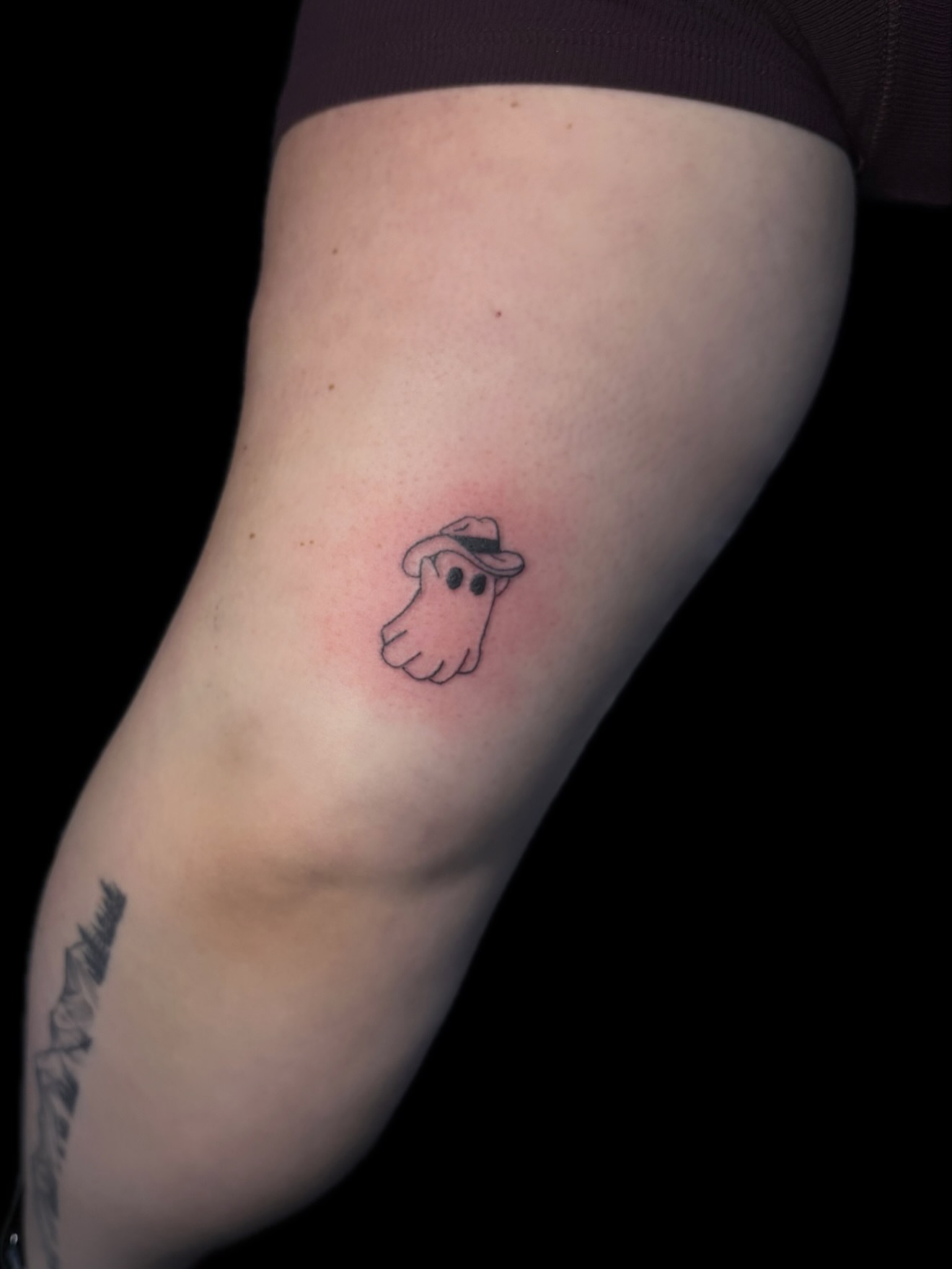 Tattoo by @tiff_for_tatts — minimalist