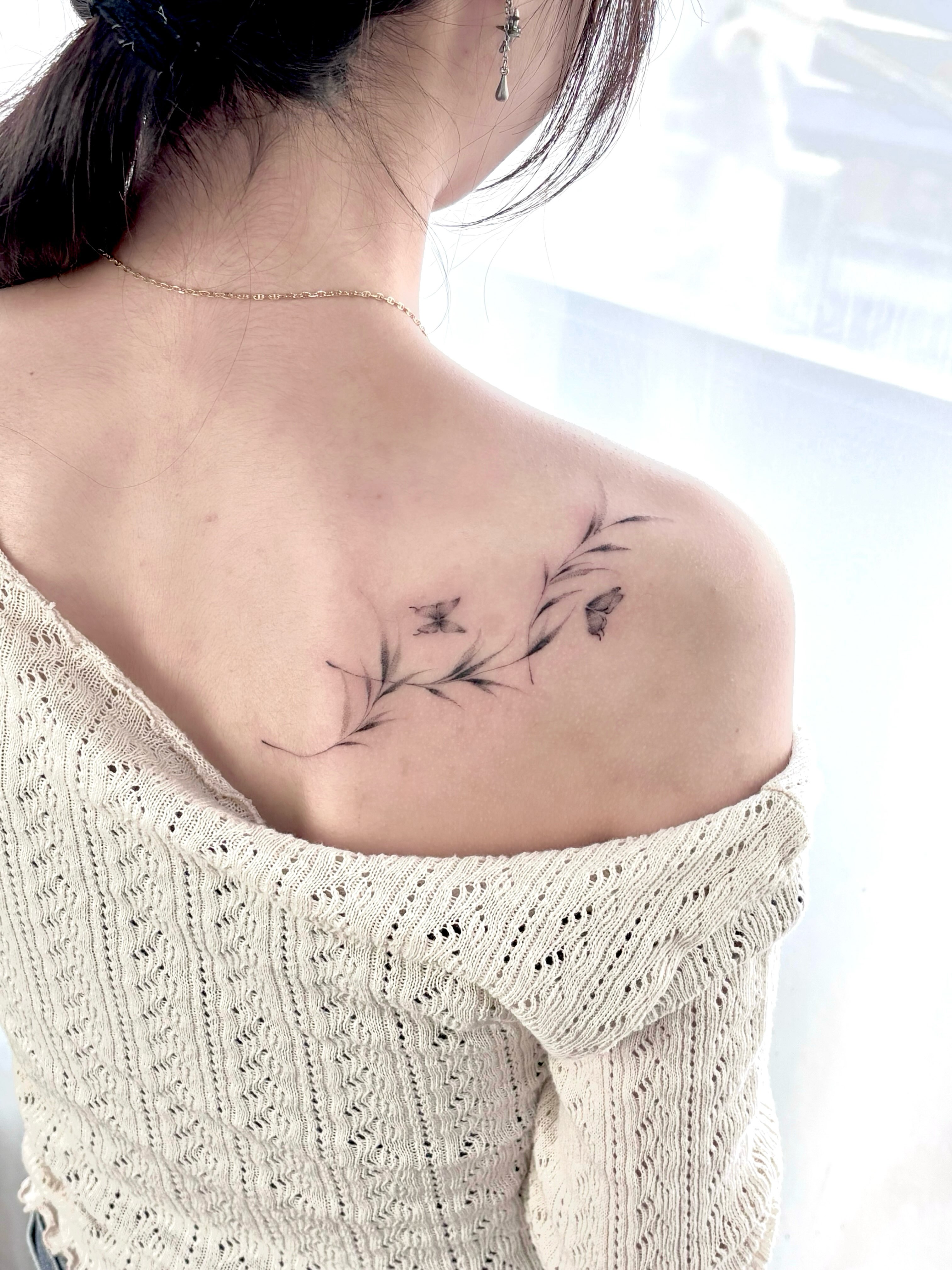 Tattoo by @_y.seul_tattoo — fine_line