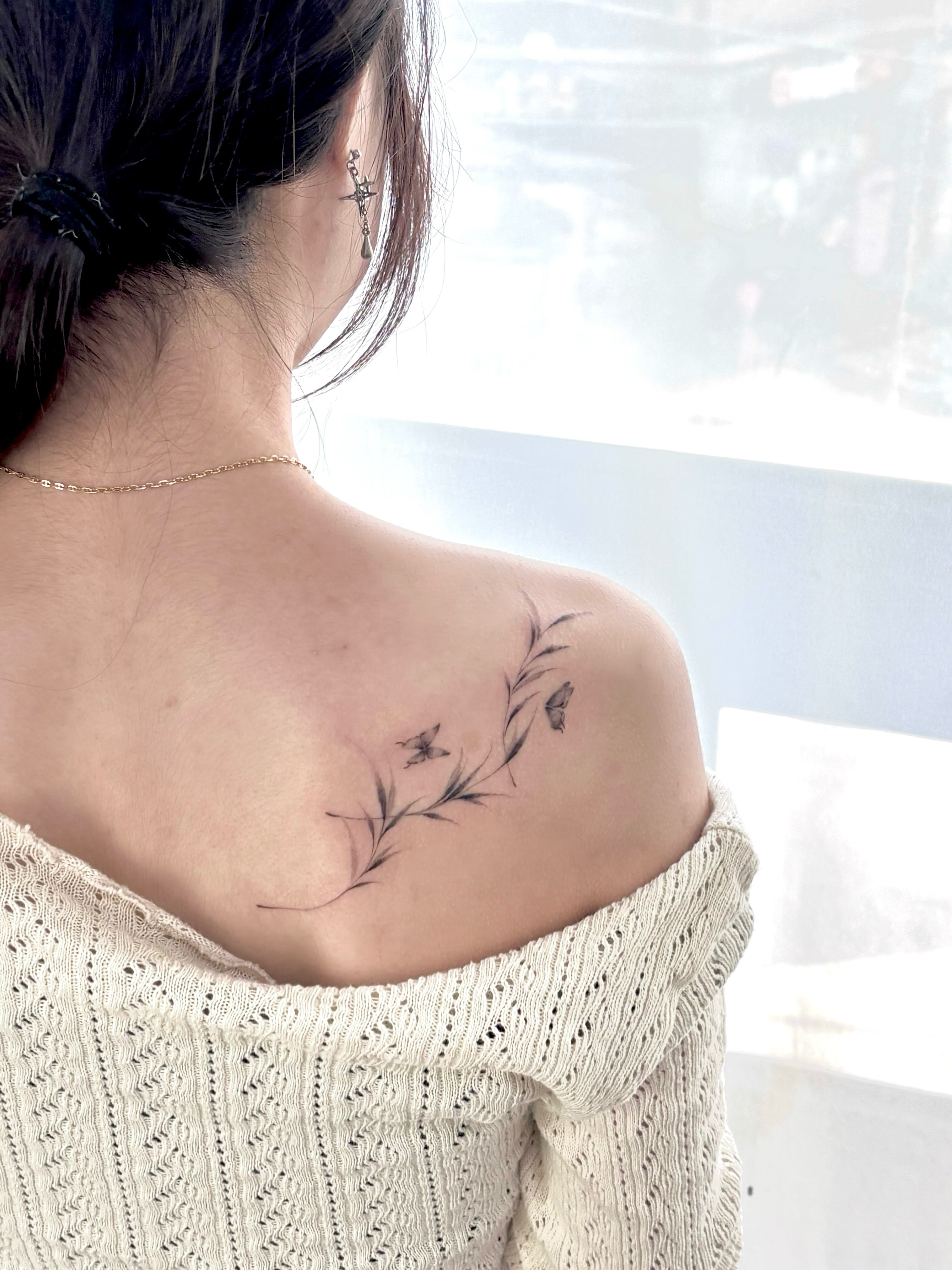 Tattoo by @_y.seul_tattoo — fine_line