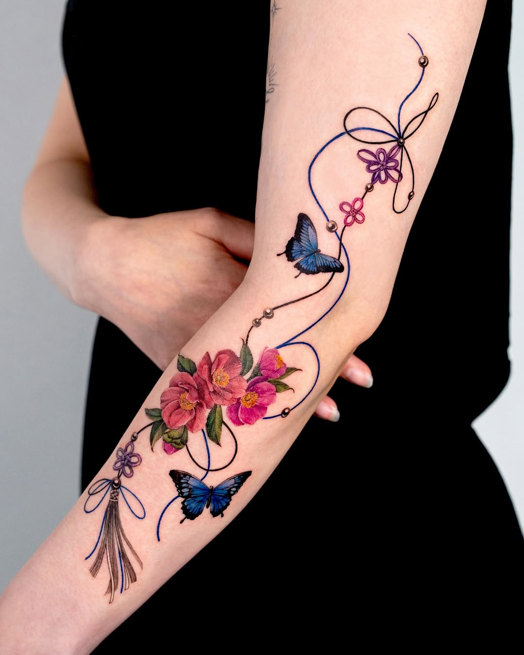 Tattoo by @tattooist_gaon — realism, fine_line