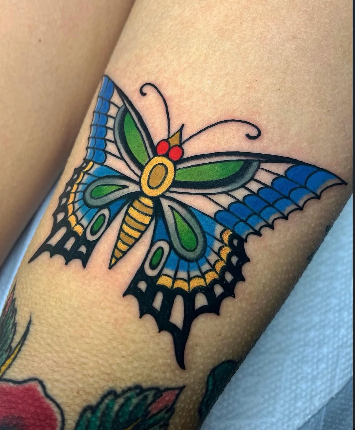 Tattoo by @sweetpeachtattoos — american_traditional