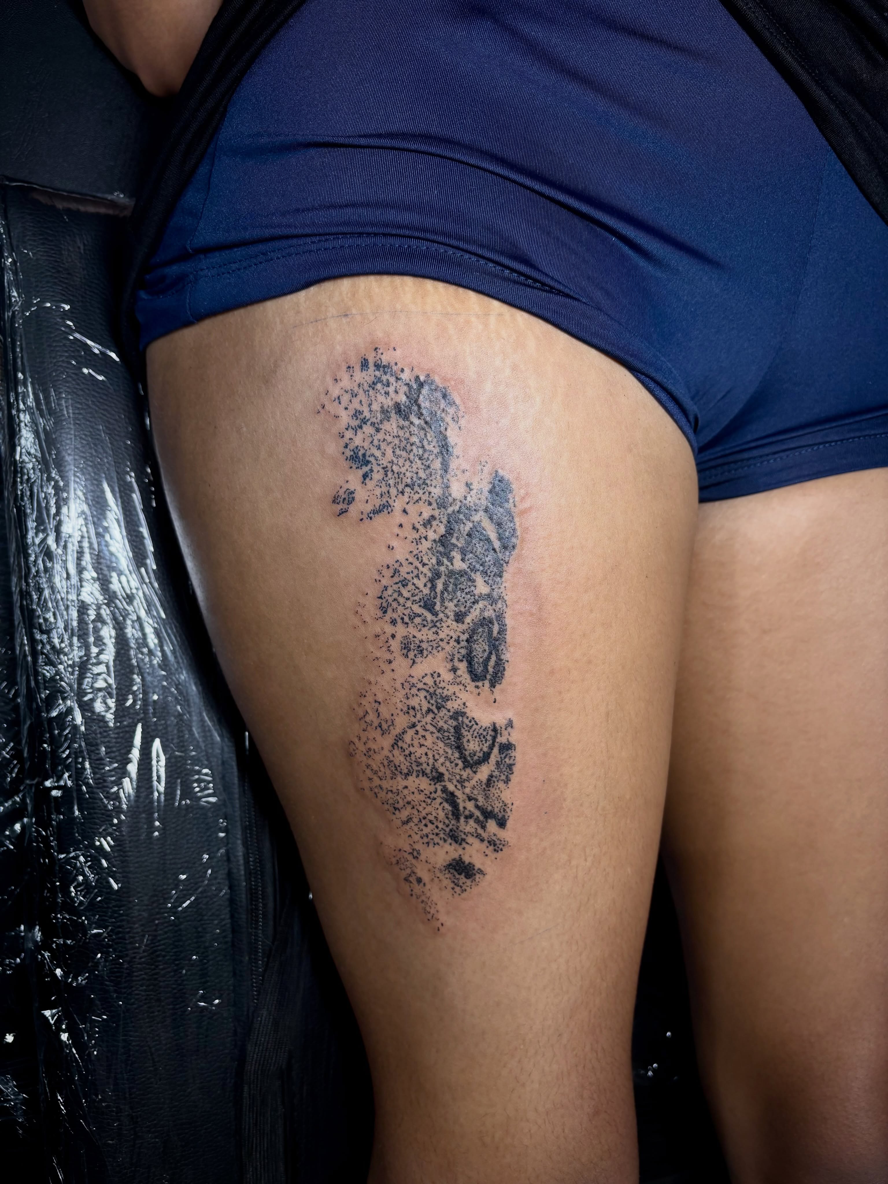 Abstract pattern dotwork tattoo on the thigh by JT.tattoos